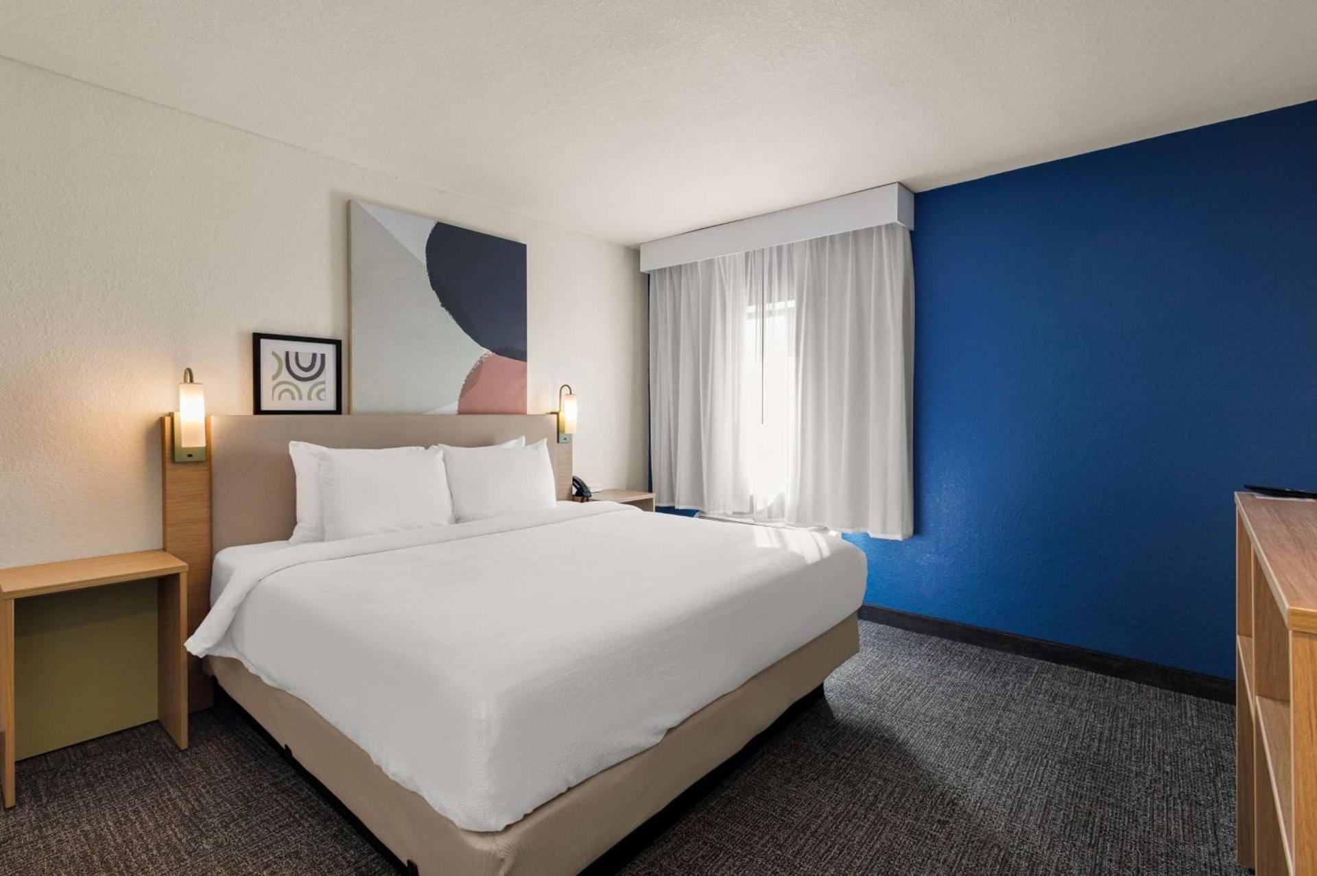 Spark By Hilton Fort Wayne photo 40