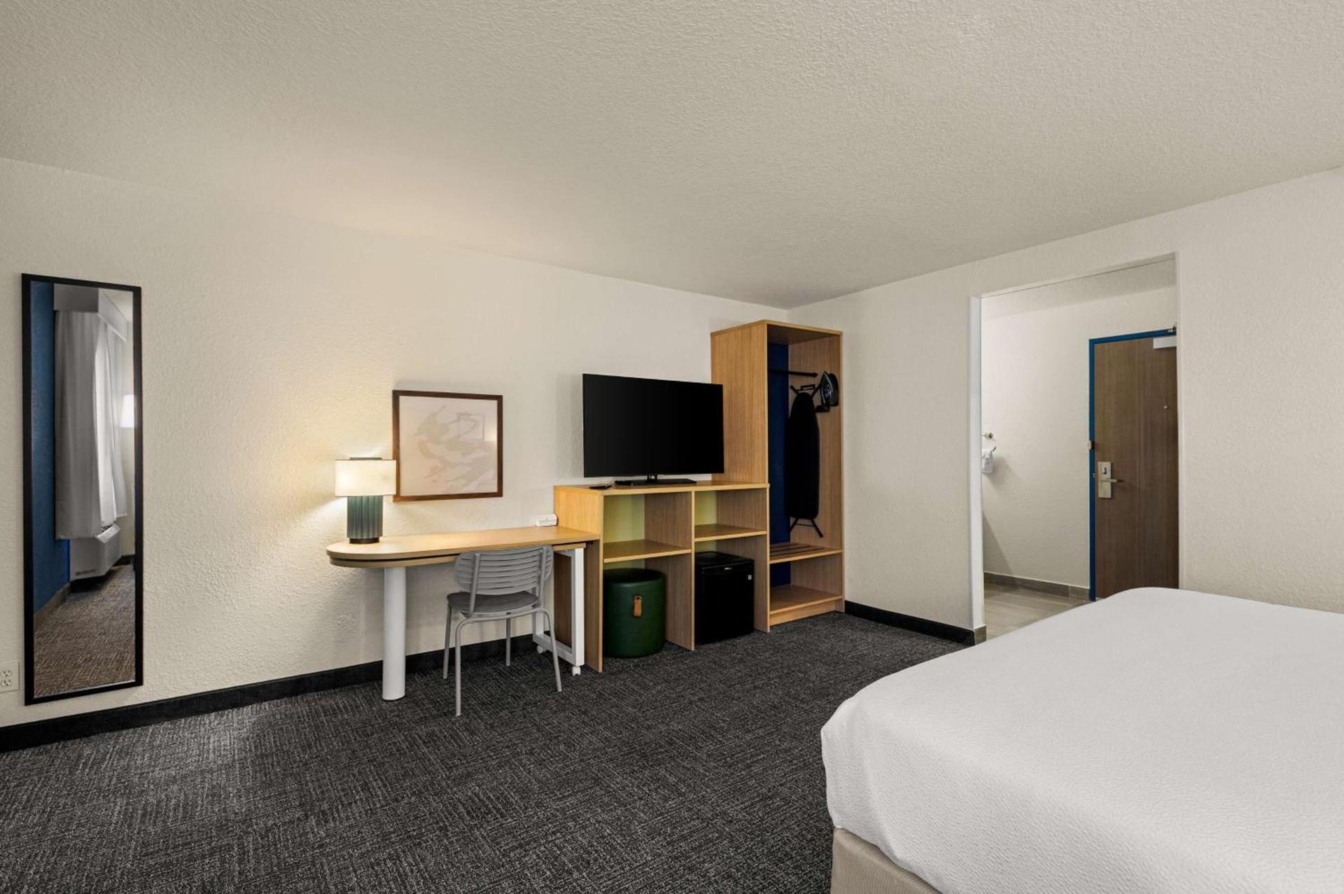 Spark By Hilton Fort Wayne photo 33
