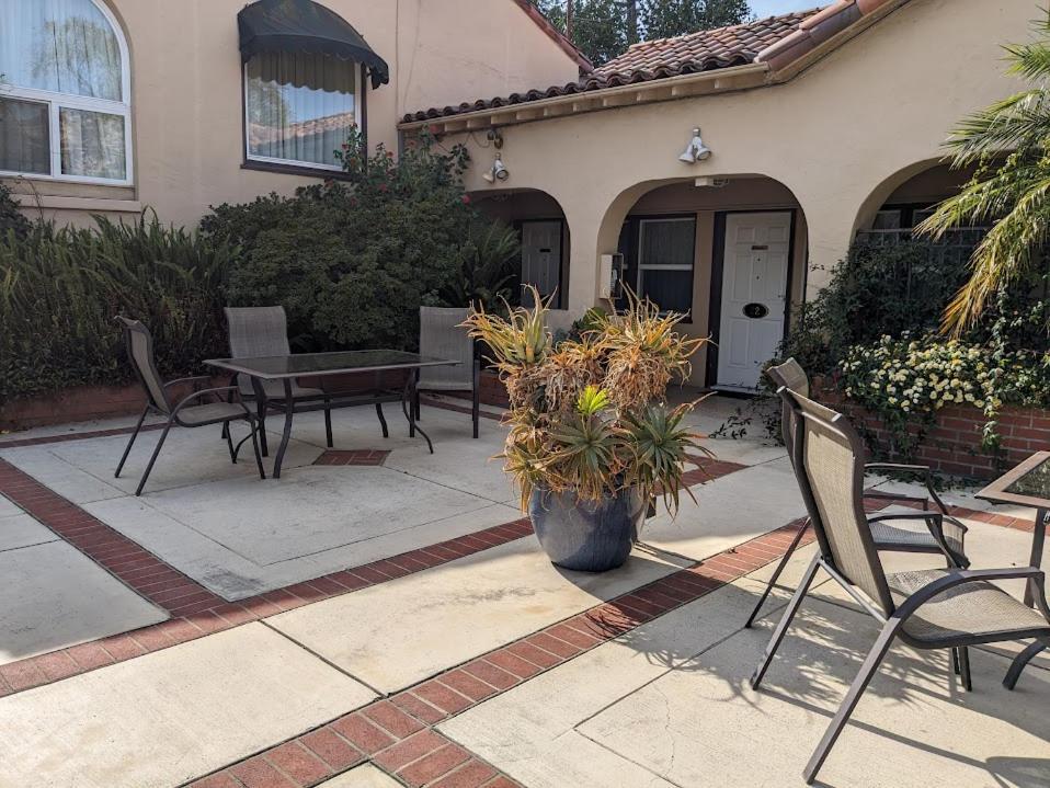 Los Gatos Garden Inn Hotel photo 28