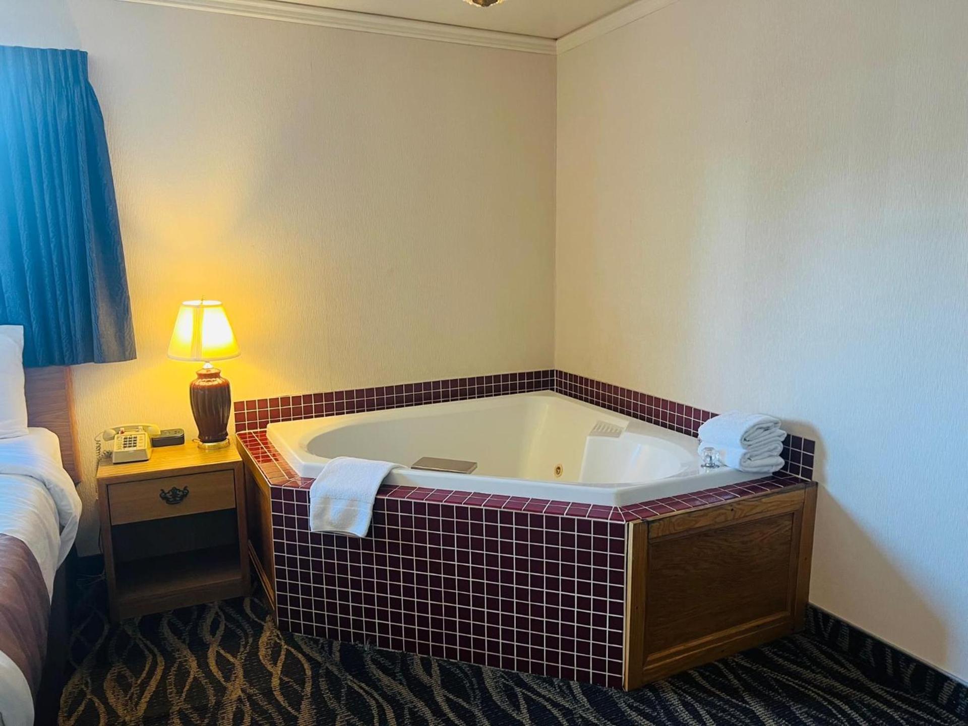 America's Best Value Inn Sandpoint photo 13
