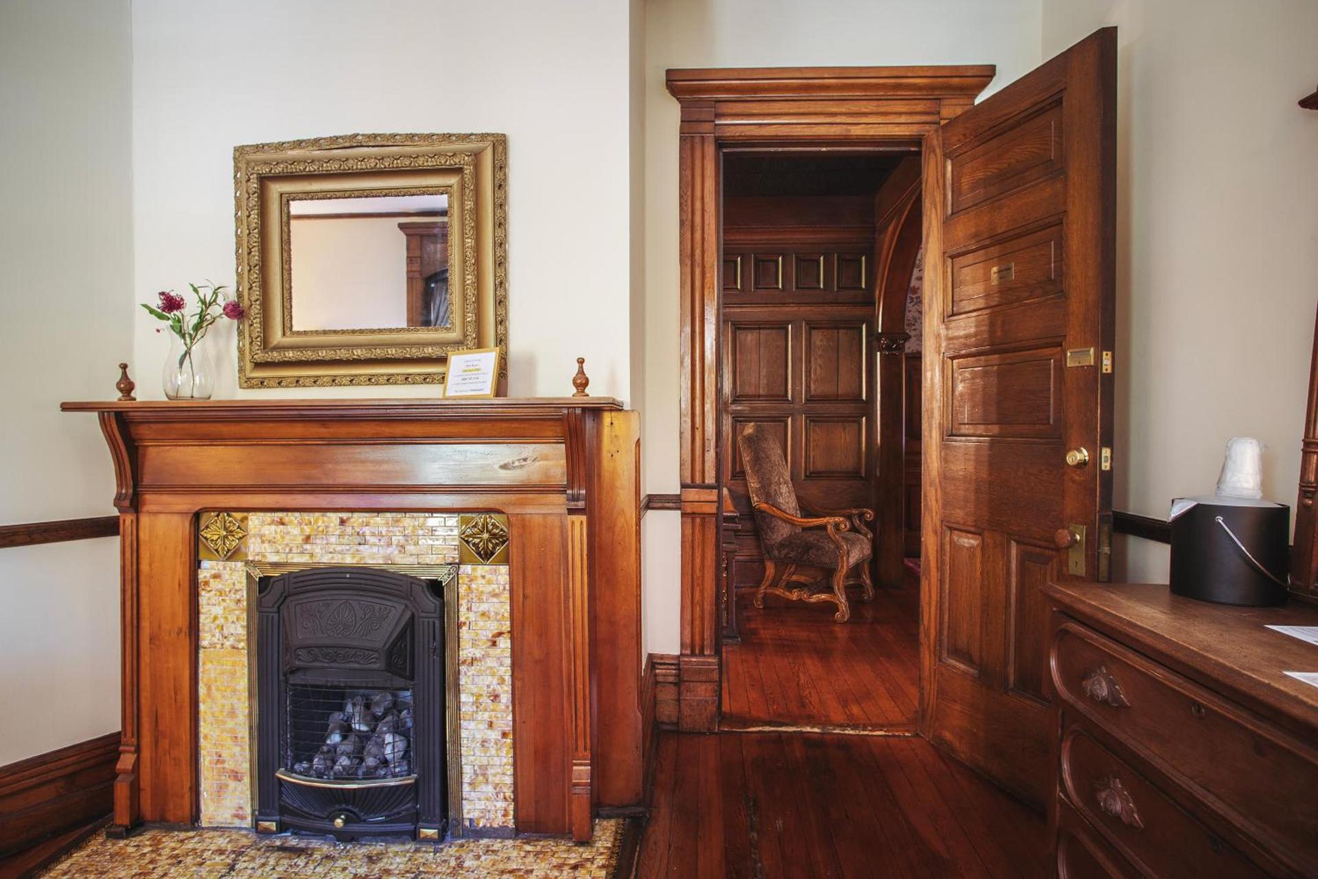 Cedar Crest Inn photo 41
