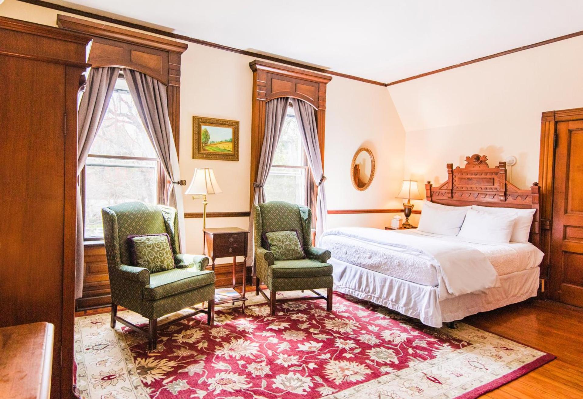Cedar Crest Inn photo 38