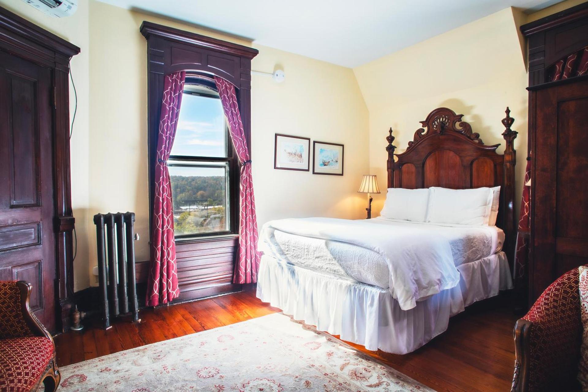 Cedar Crest Inn photo 42