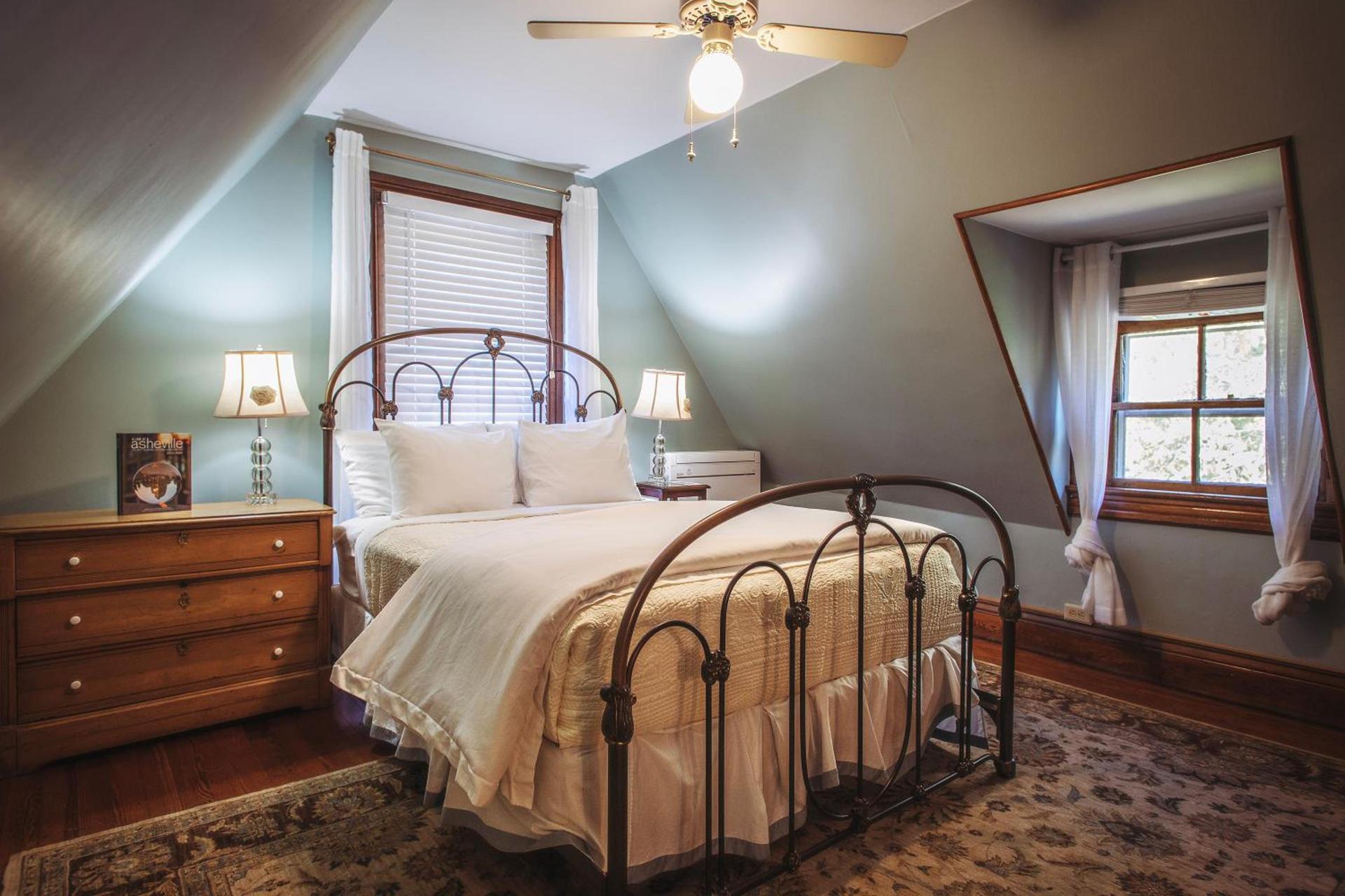 Cedar Crest Inn photo 47