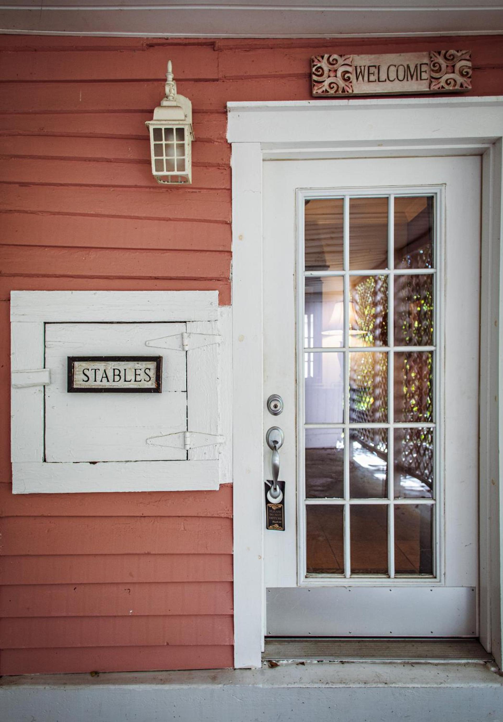 Cedar Crest Inn photo 54