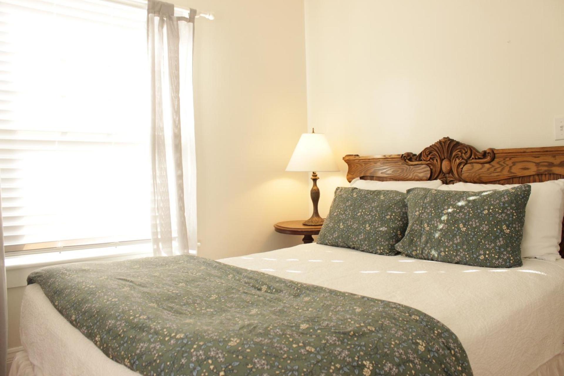 Cedar Crest Inn photo 67