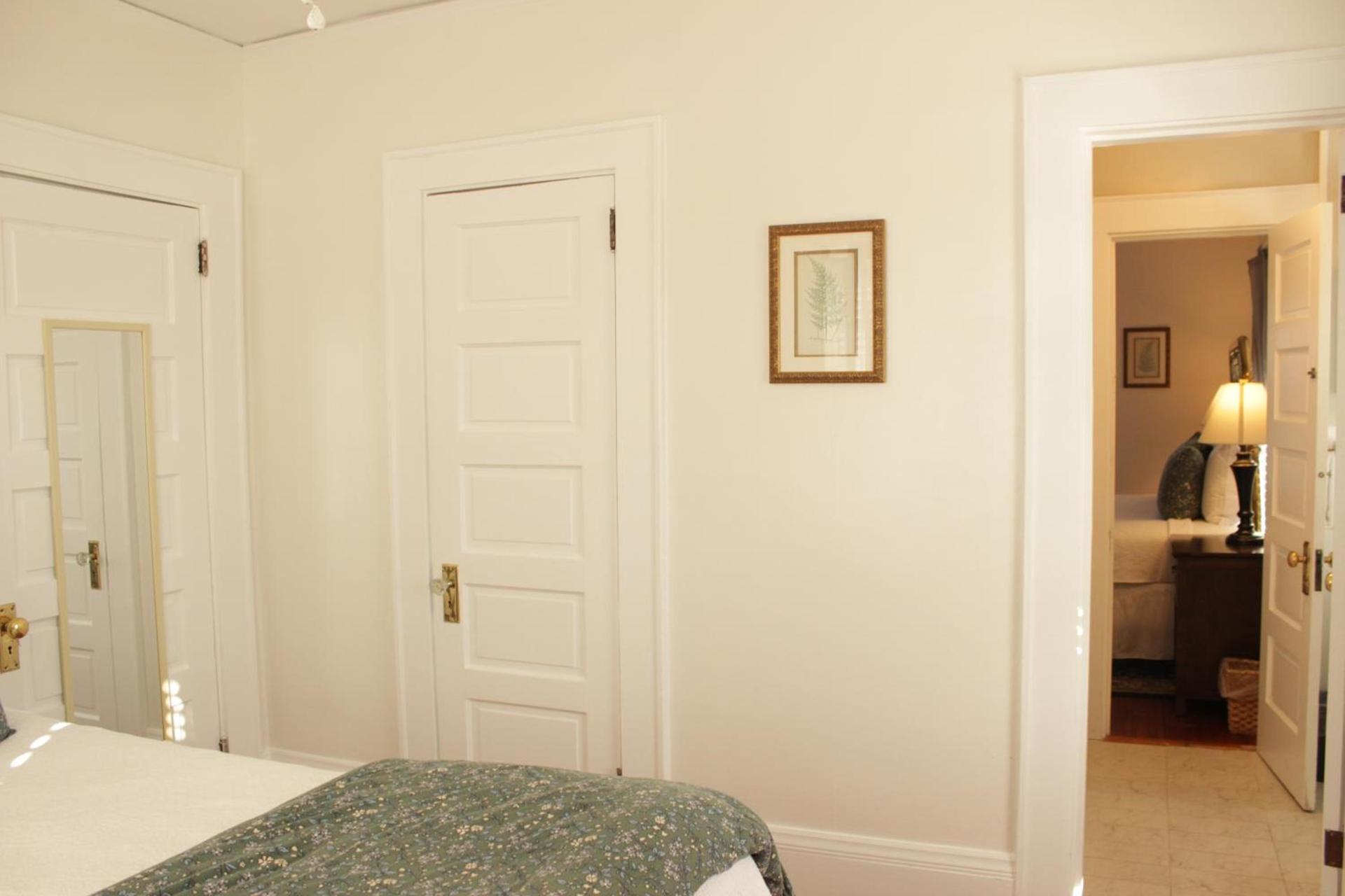 Cedar Crest Inn photo 64