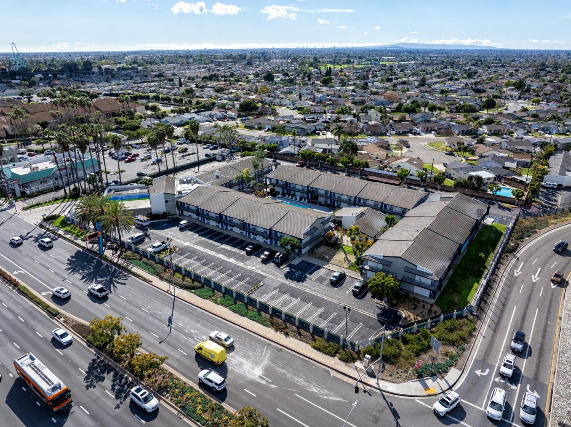 The Buena Park Hotel & Suites photo 10
