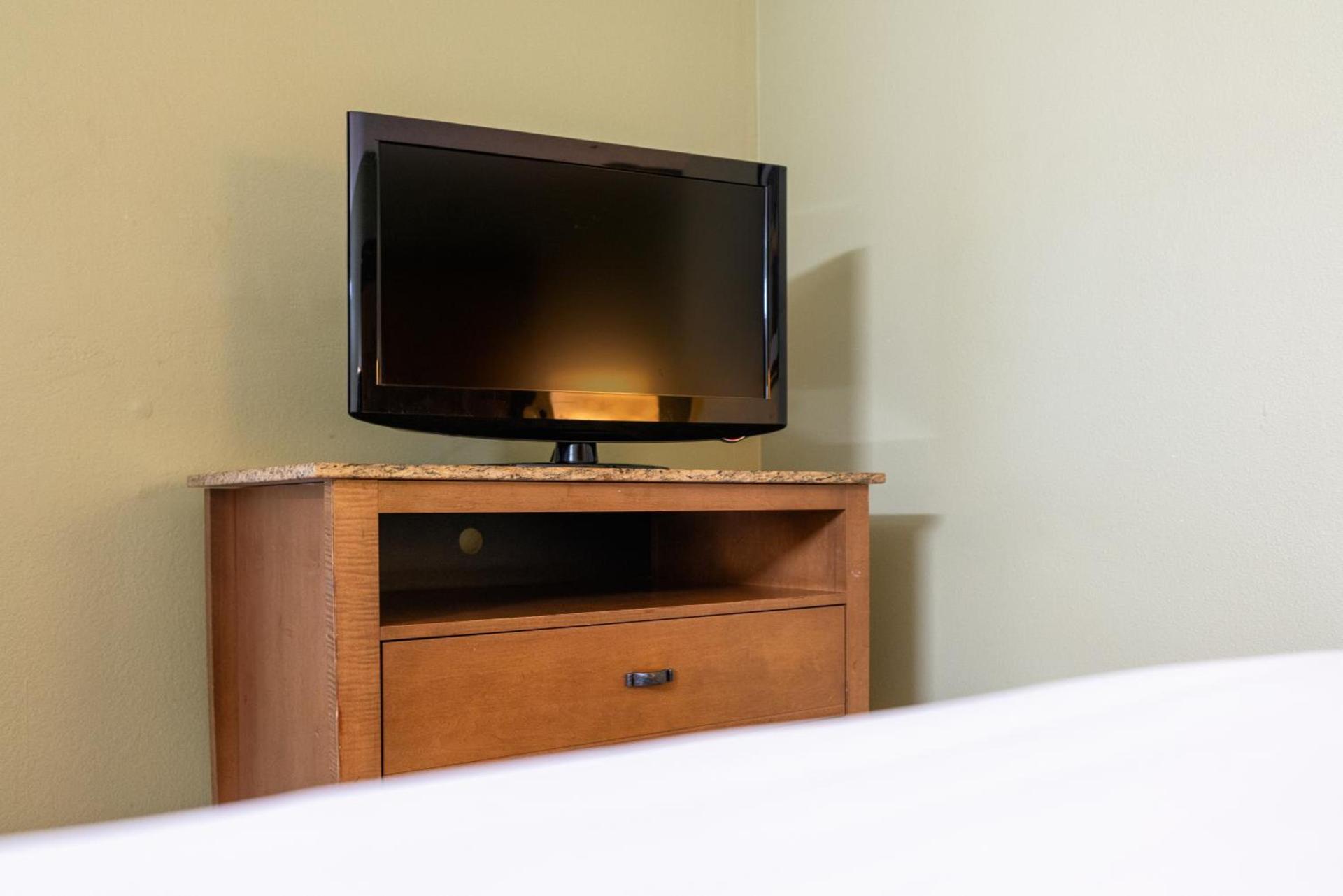 The Buena Park Hotel & Suites photo 17