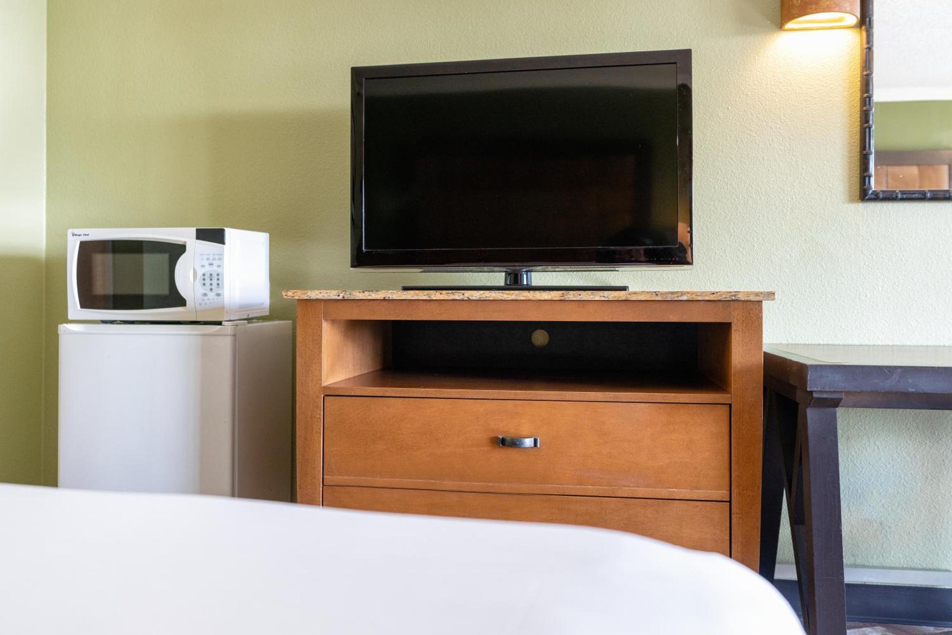 The Buena Park Hotel & Suites photo 18