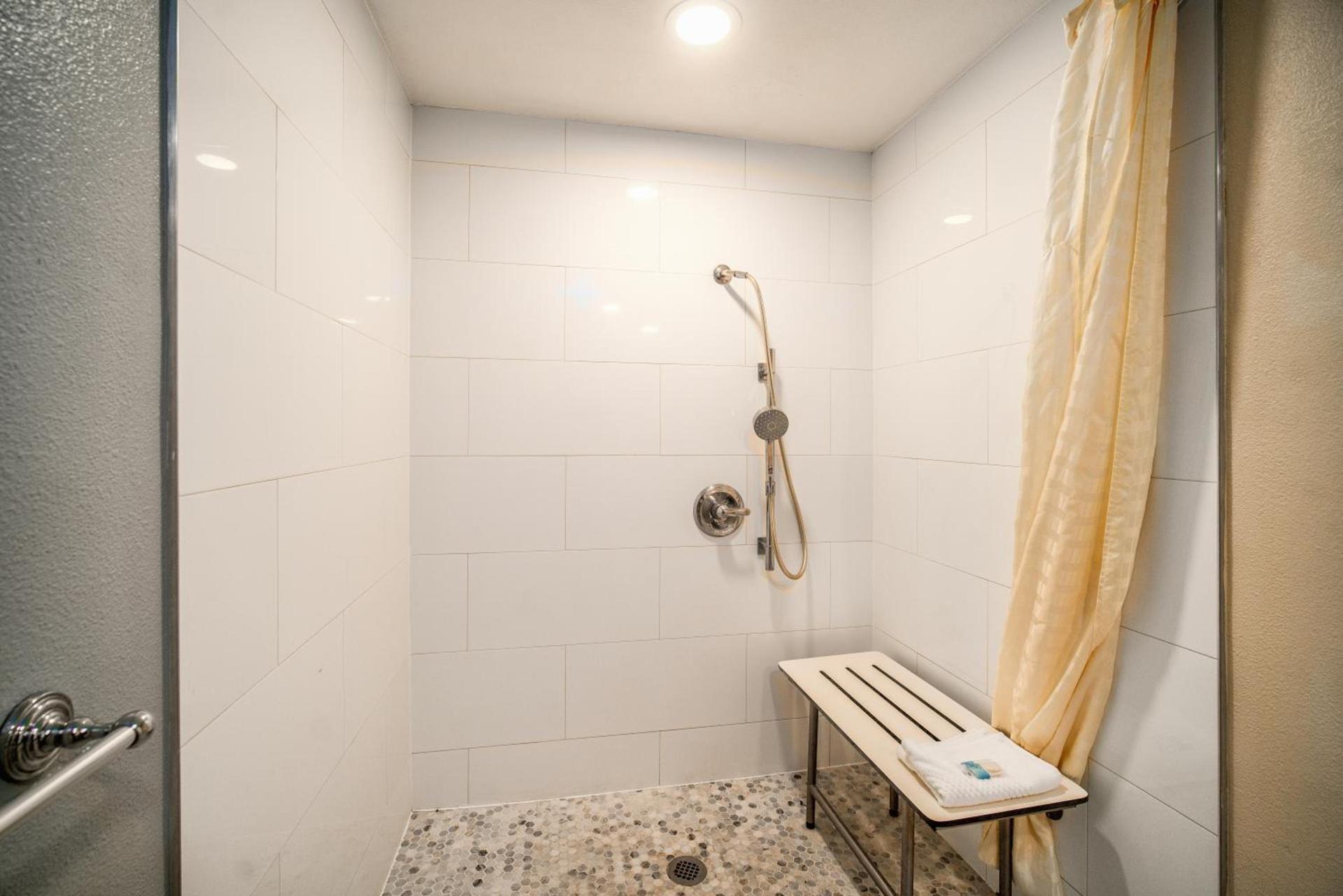 The Buena Park Hotel & Suites photo 66