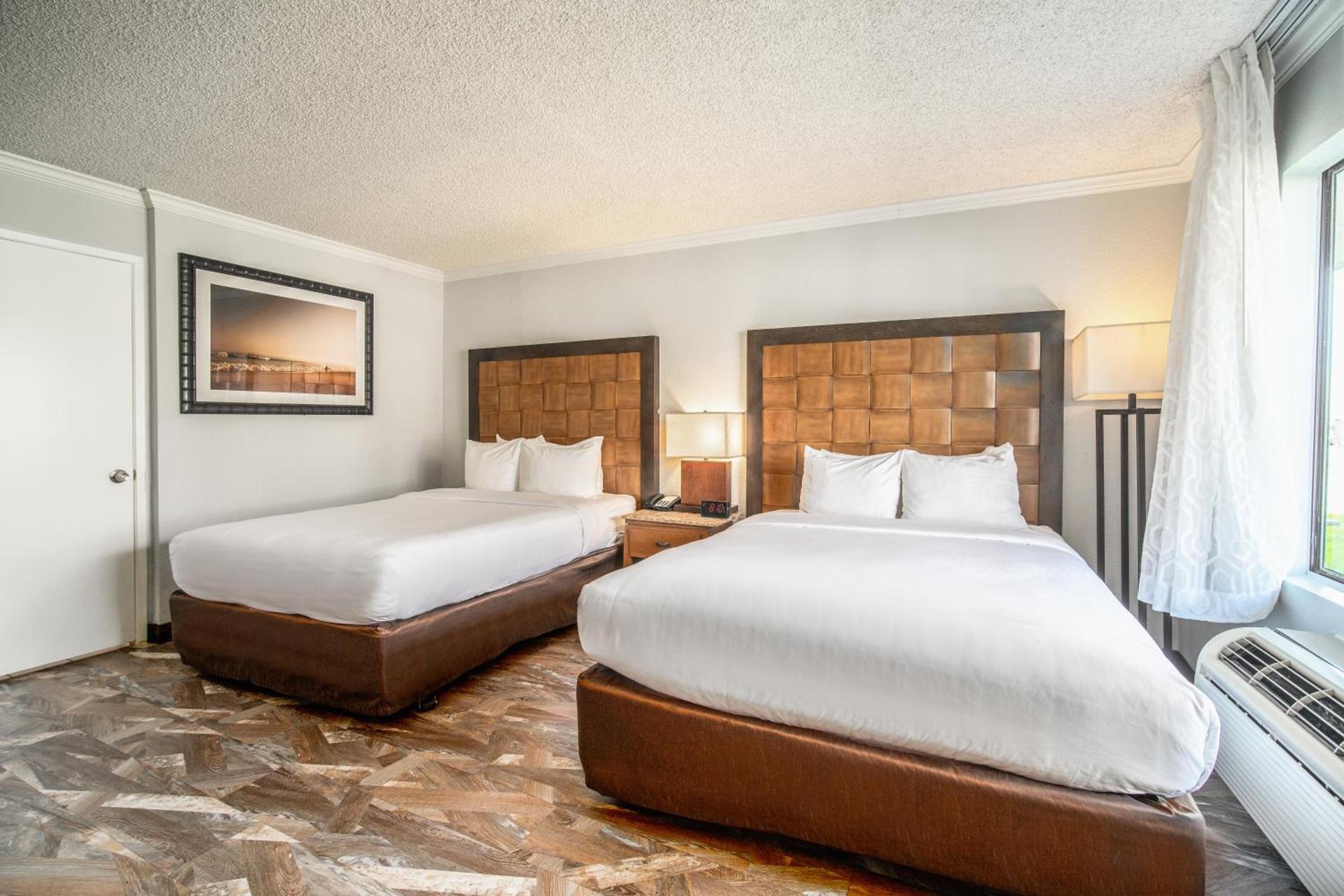 The Buena Park Hotel & Suites photo 61