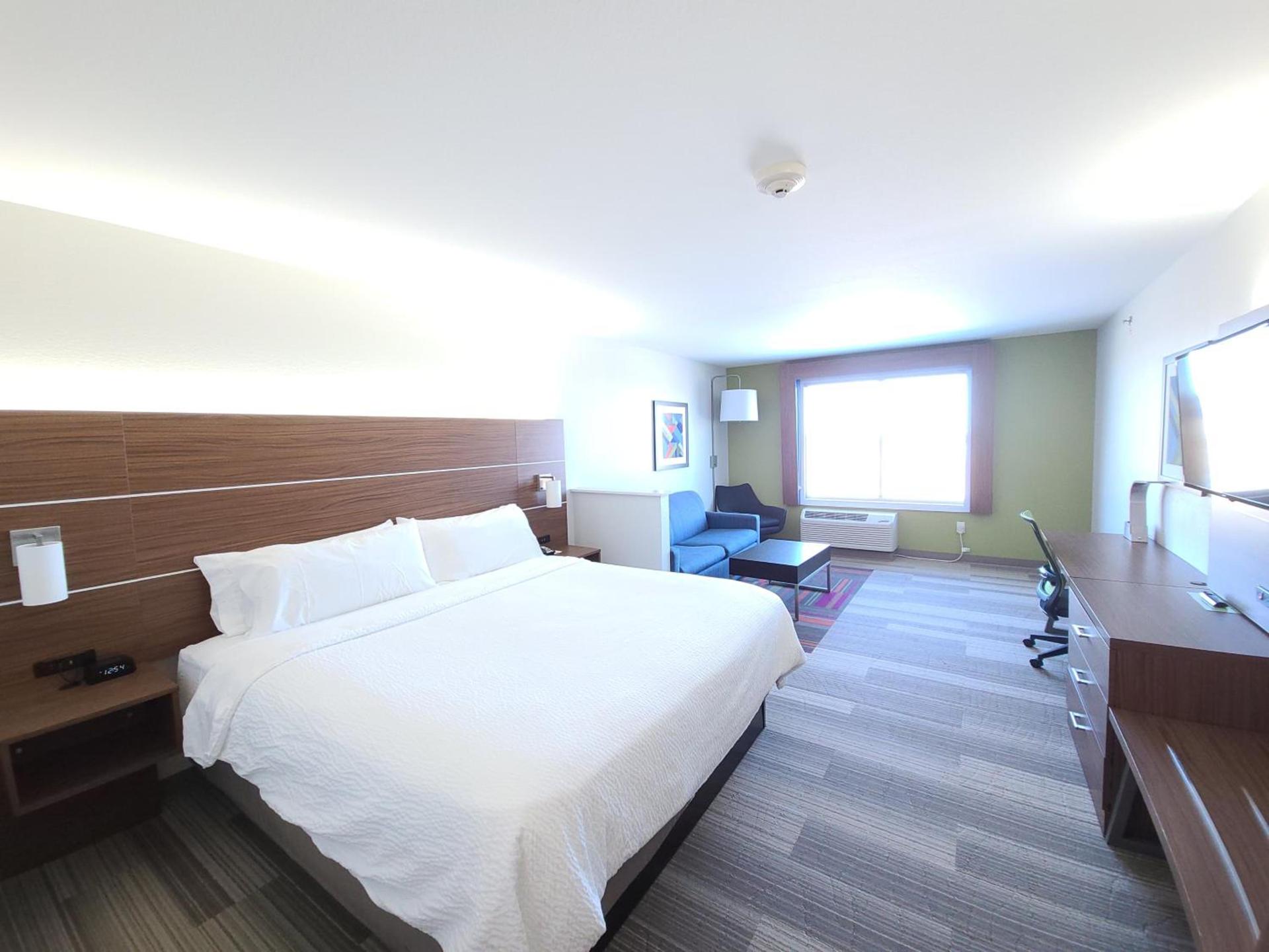 Holiday Inn Express & Suites - Nebraska City by IHG photo 10