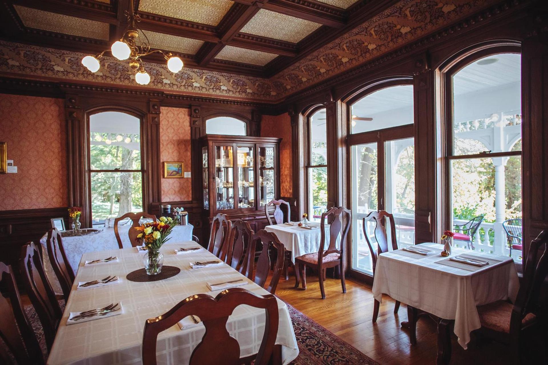 Cedar Crest Inn photo 73