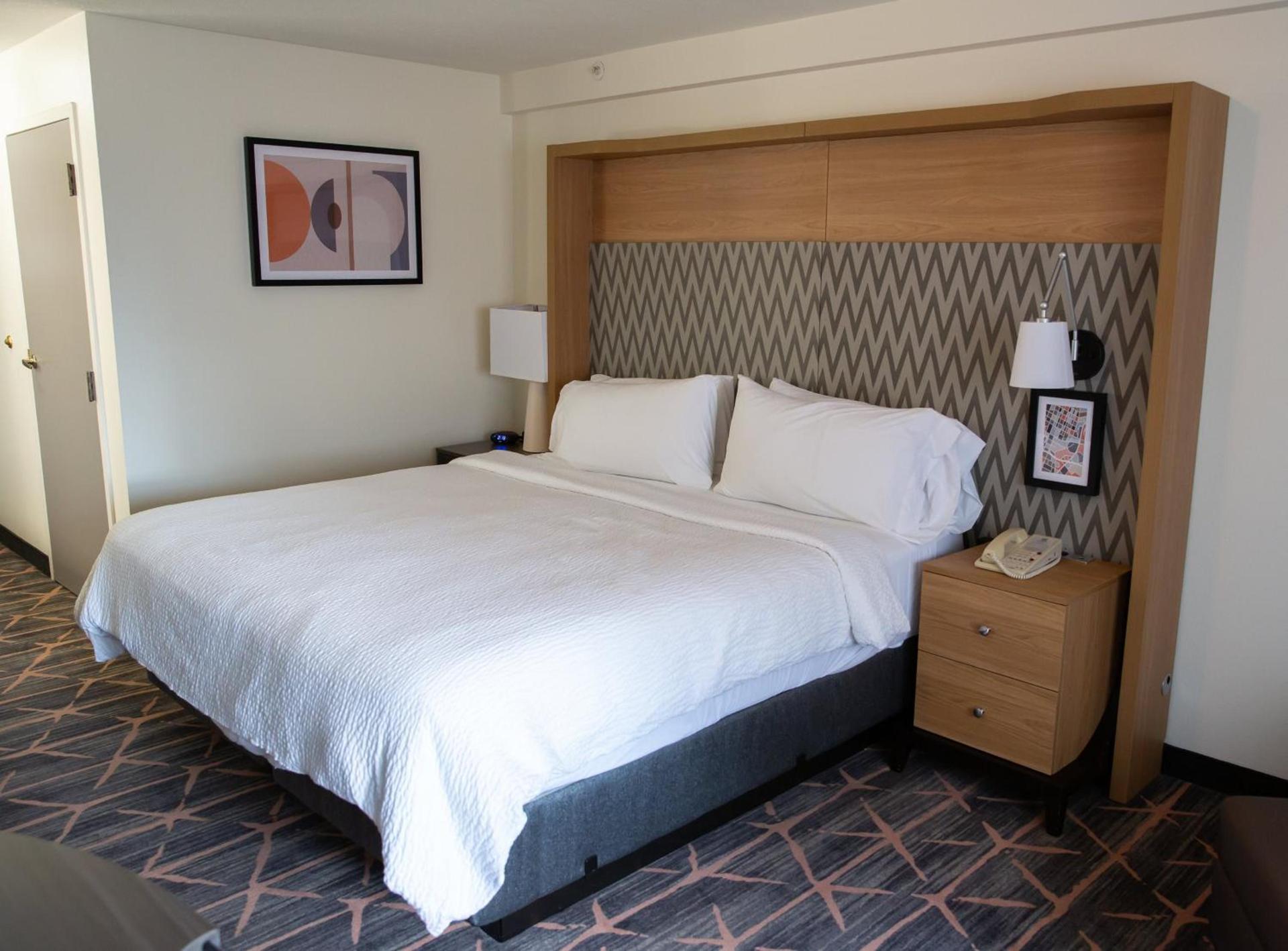 Holiday Inn Redding by IHG photo 49