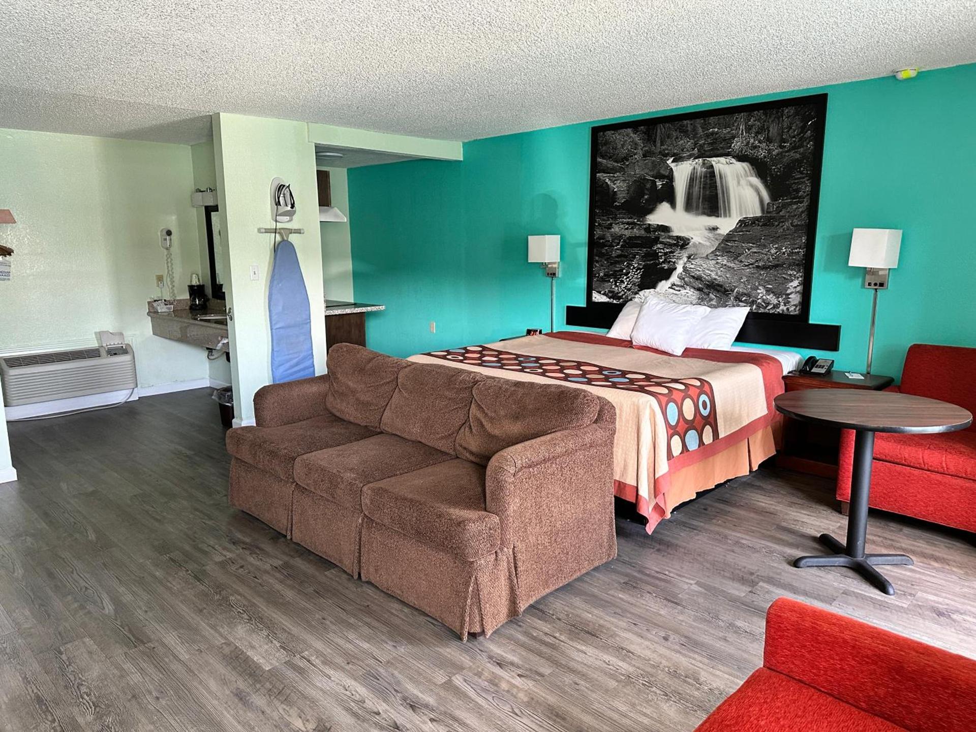 Super 8 by Wyndham Yreka photo 29
