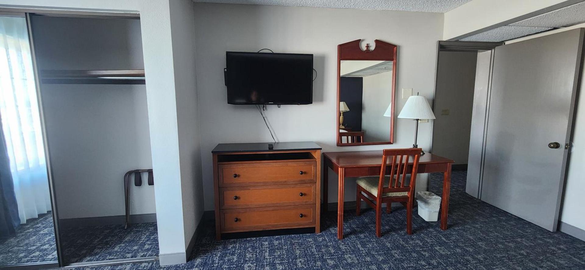 Red Lion Hotel Eureka photo 28