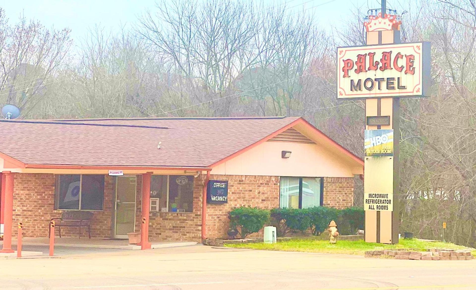 Palace Motel DEQUEEN photo 16