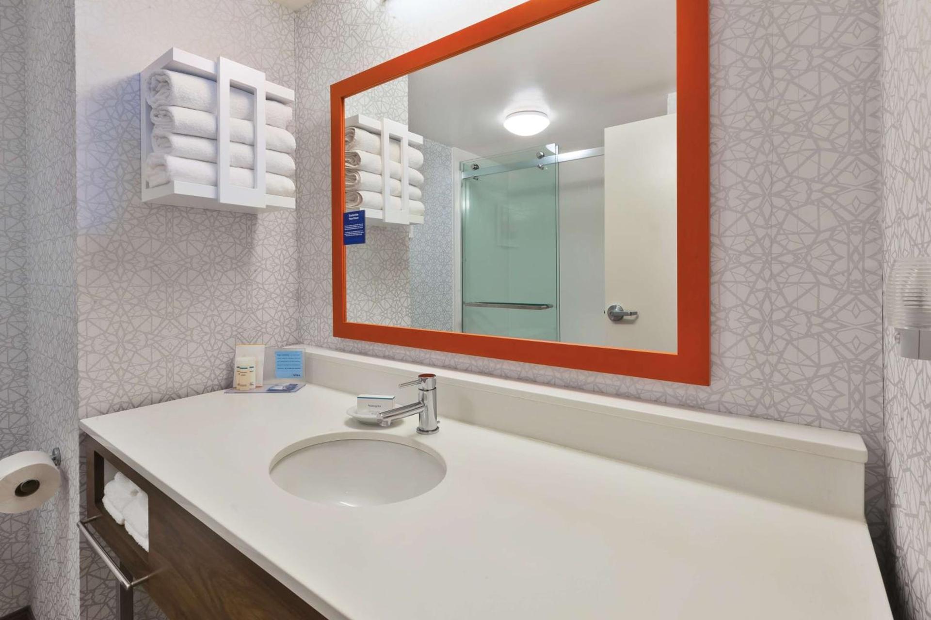 Hampton Inn Princeton photo 7