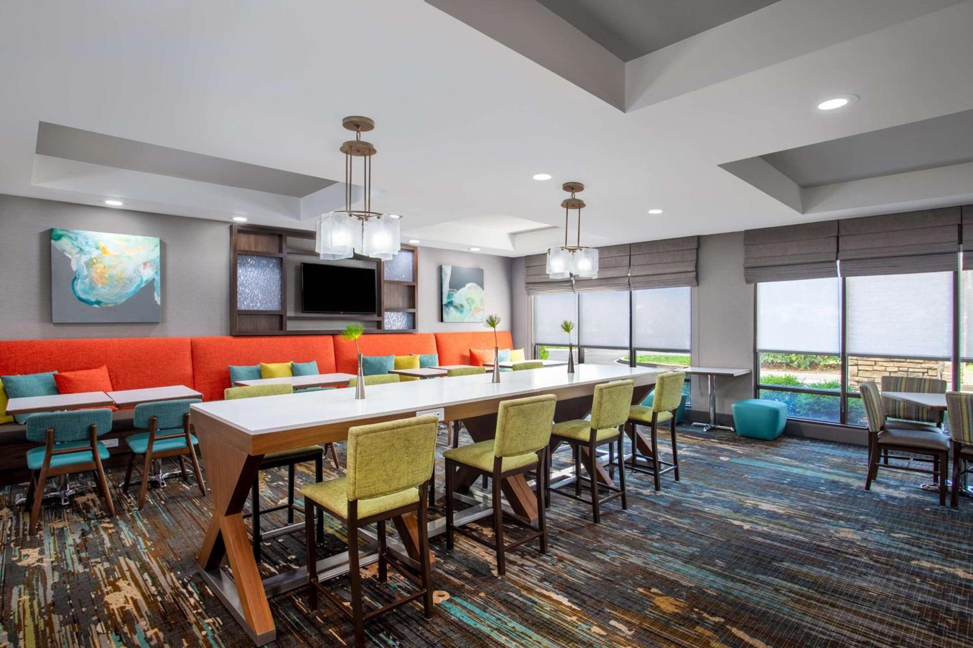 Hampton Inn Iowa City/Coralville photo 19
