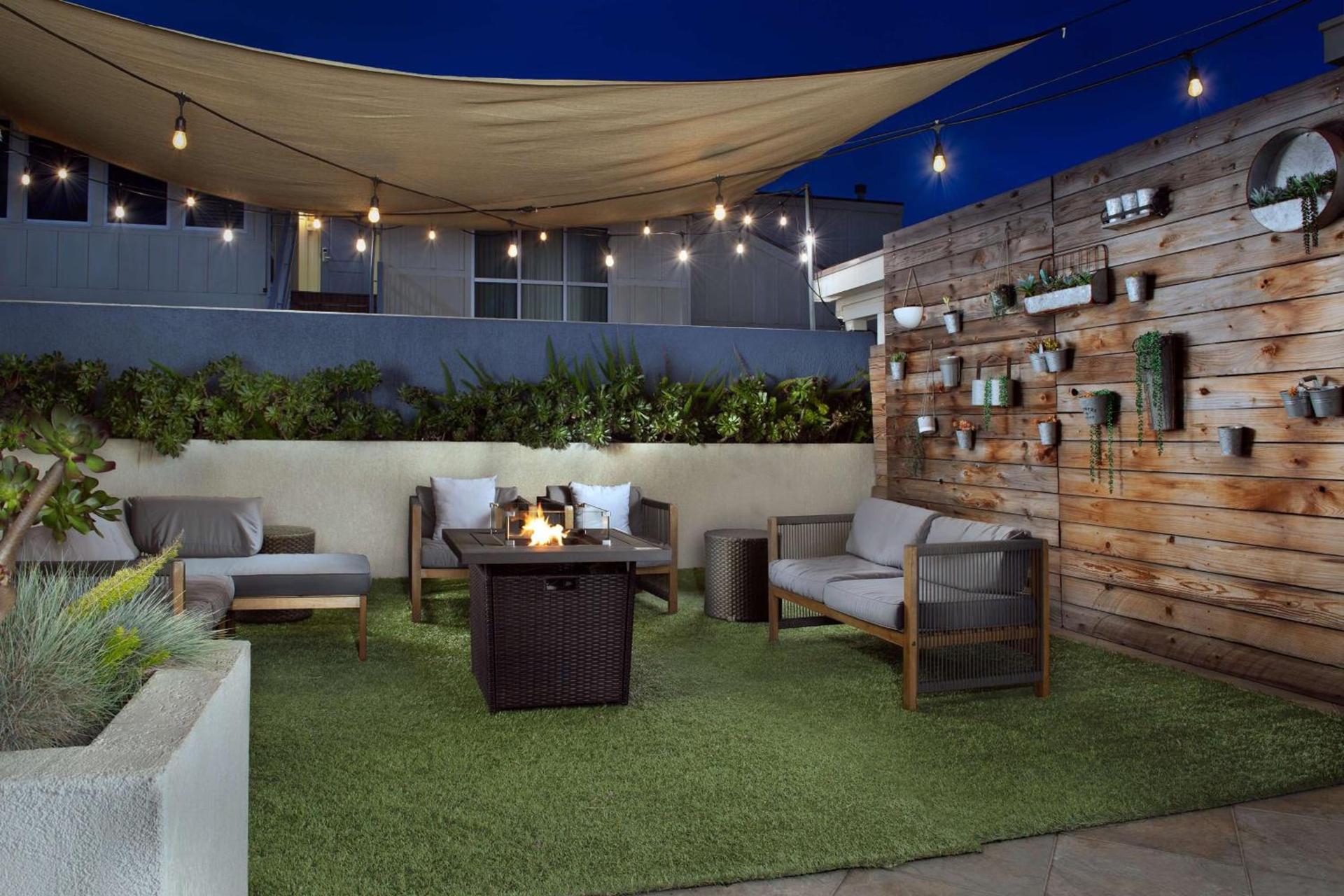 Hilton Garden Inn Los Angeles Marina Del Rey photo 10