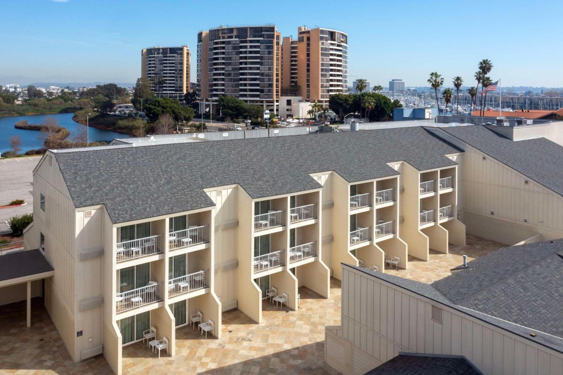 Hilton Garden Inn Los Angeles Marina Del Rey photo 3