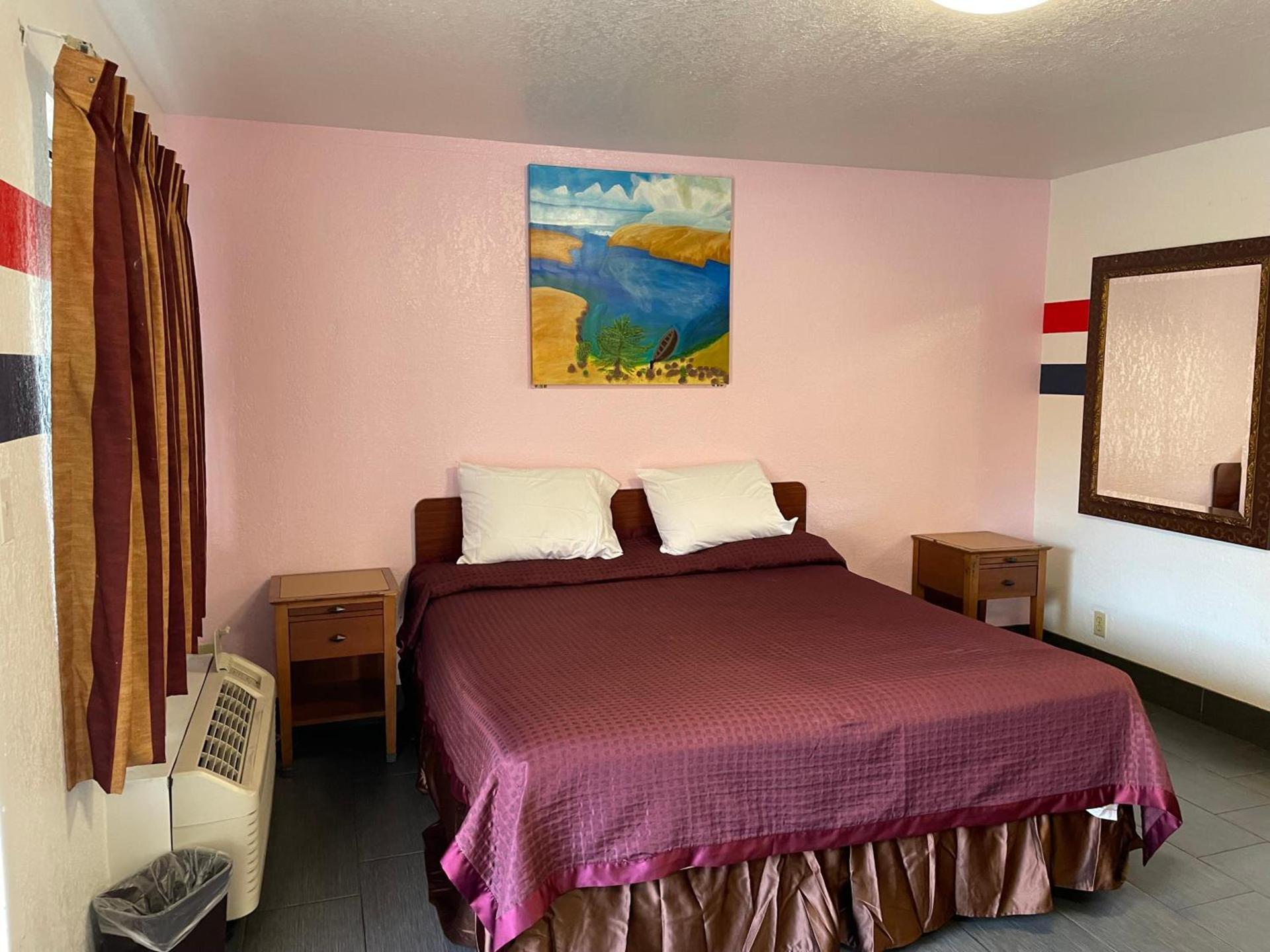 Laurel Inn photo 22
