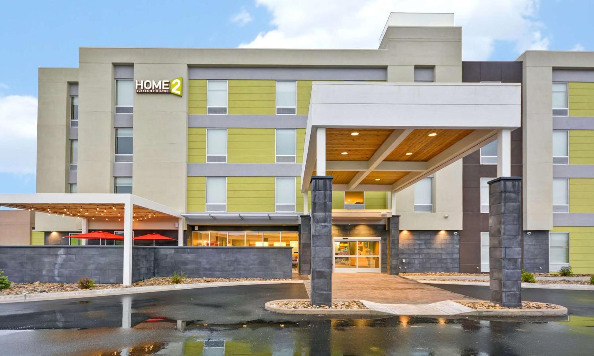 Home2 Suites By Hilton Rapid City photo 1