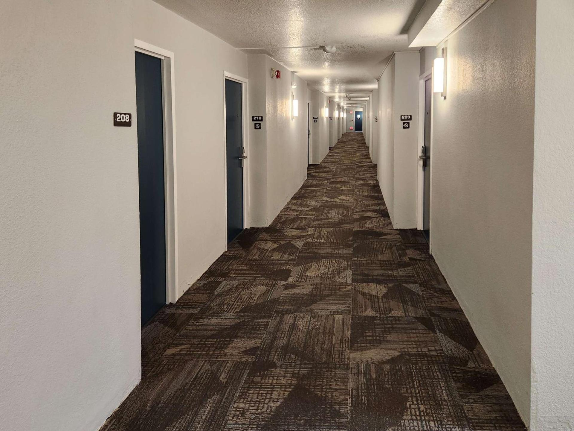 Motel 6-Lincoln, NE - Airport photo 7