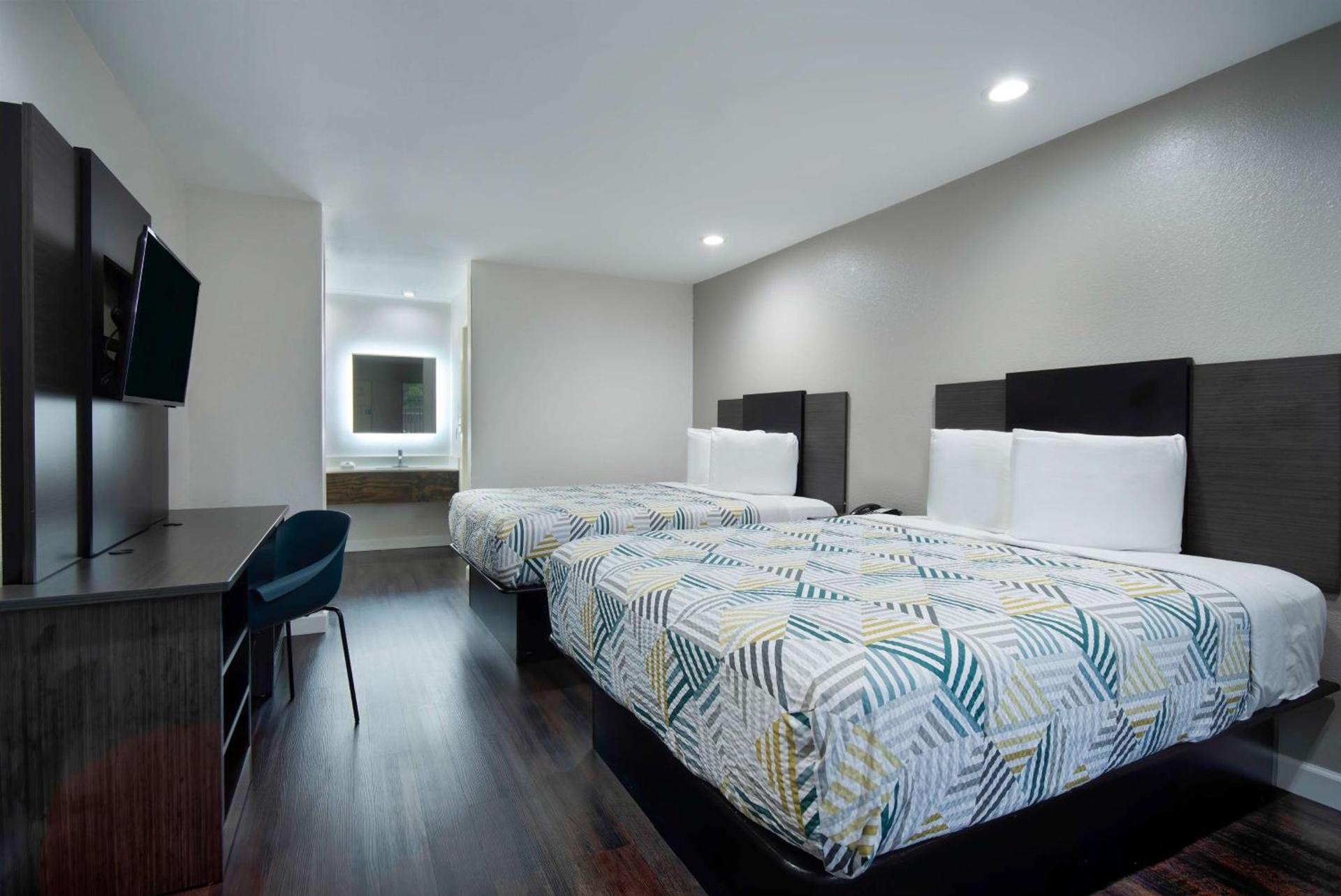 Motel 6 Houston, TX - I-10 West photo 11