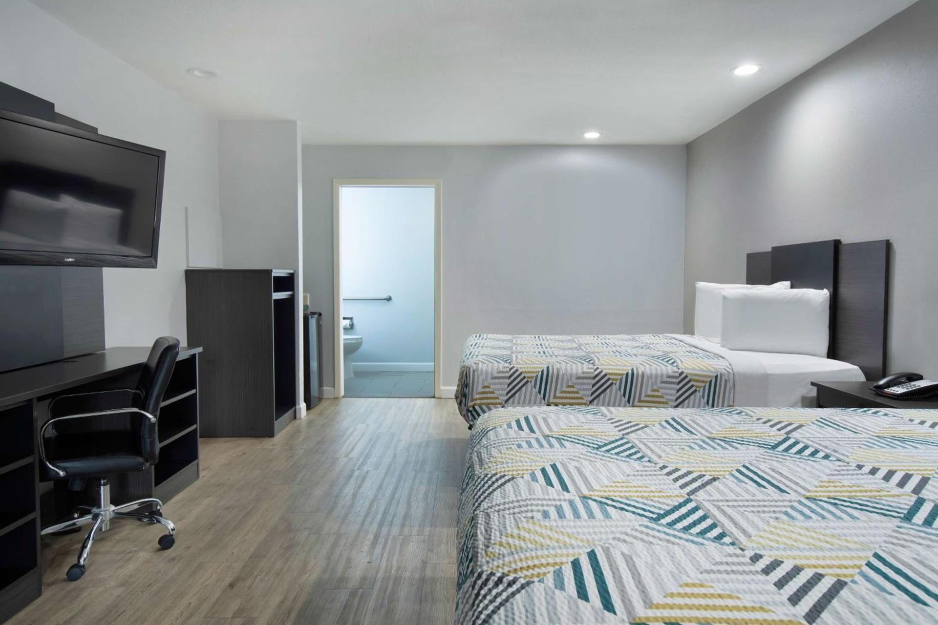 Motel 6 Houston, TX - I-10 West photo 15