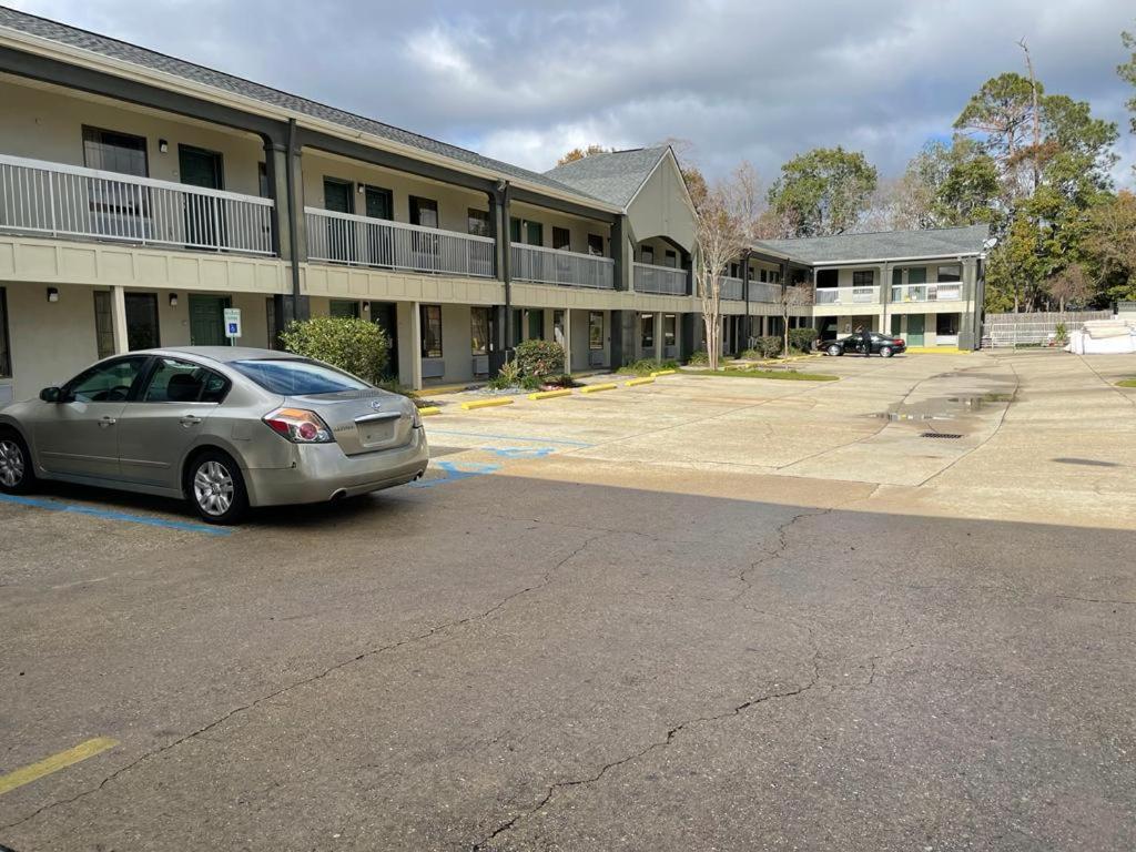 Nola Inn photo 3