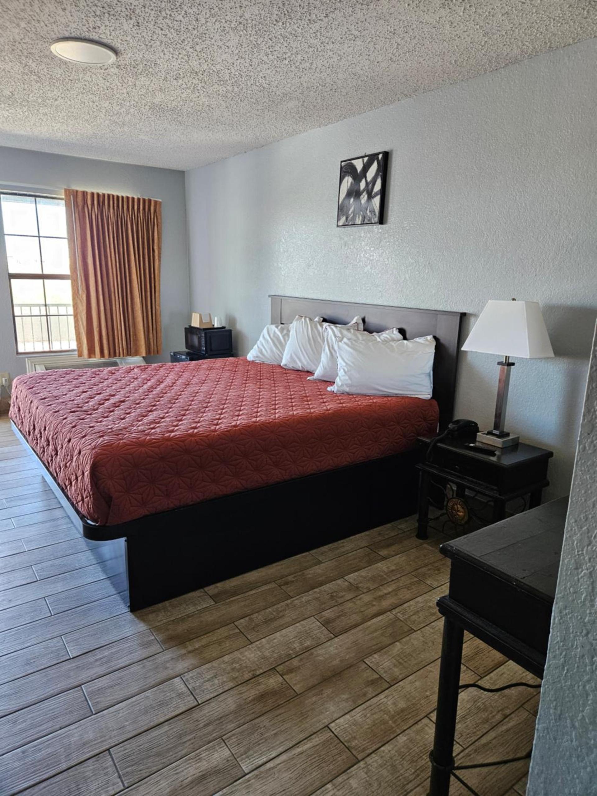 Motel 9 photo 15