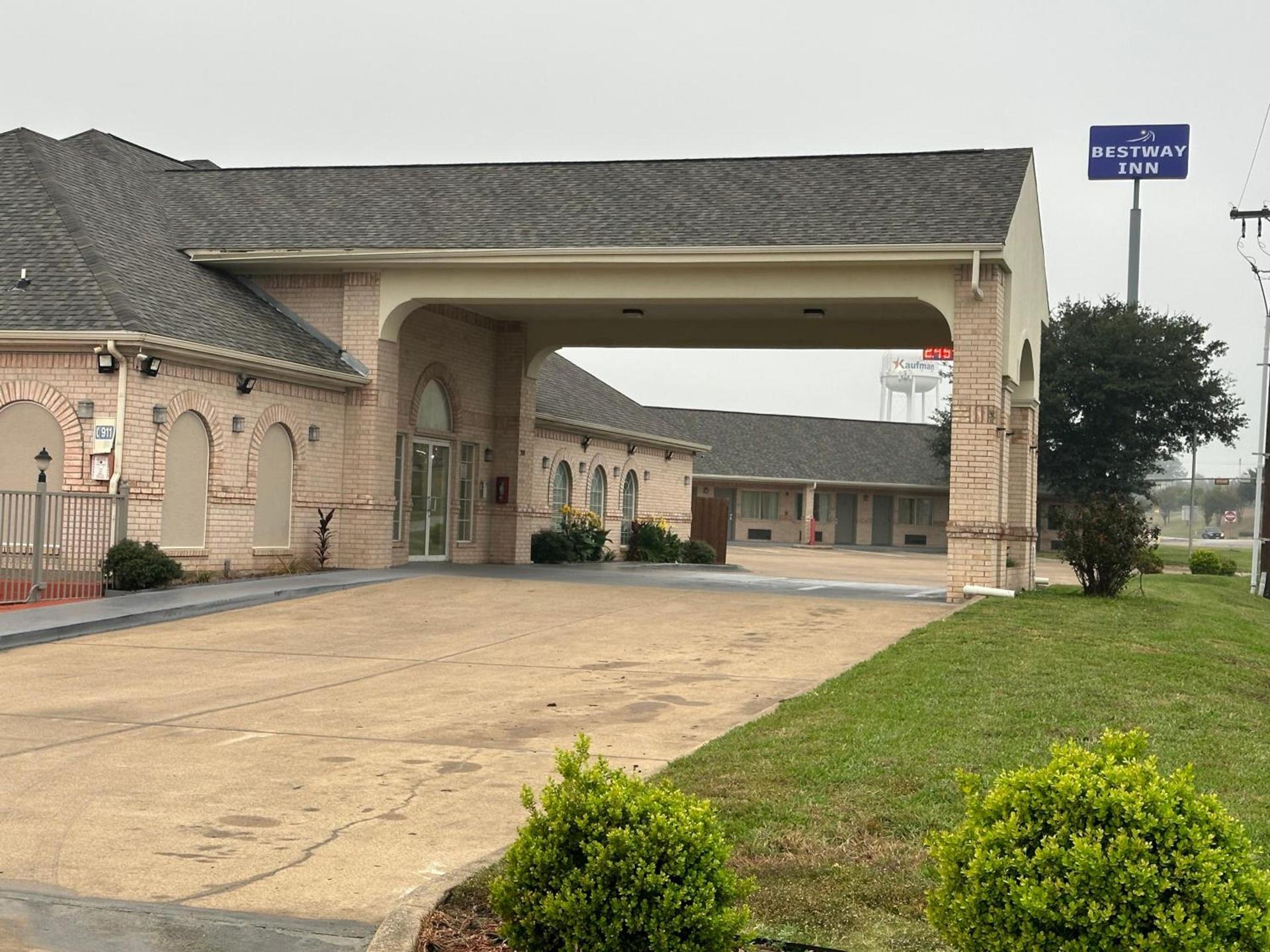Bestway Inn photo 1