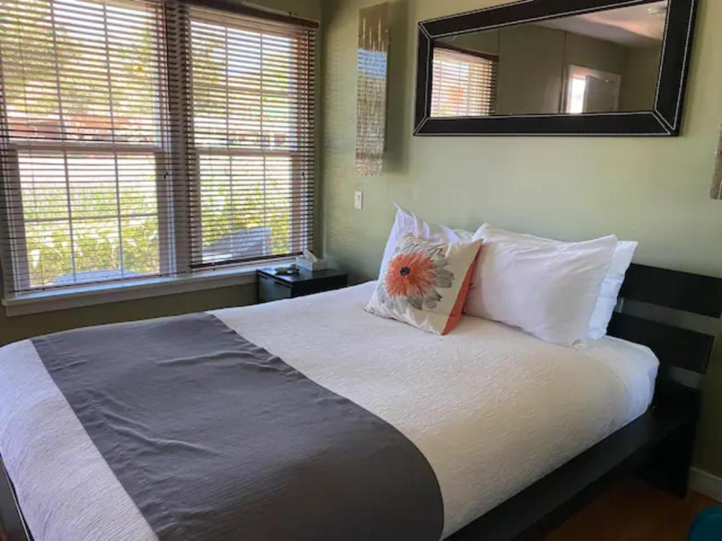 The Flagstone Boutique Inn & Suites photo 54