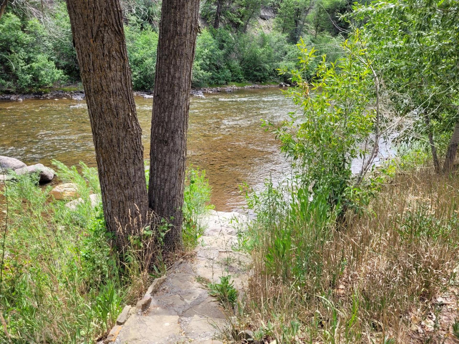 Outpost Motel on the River photo 18