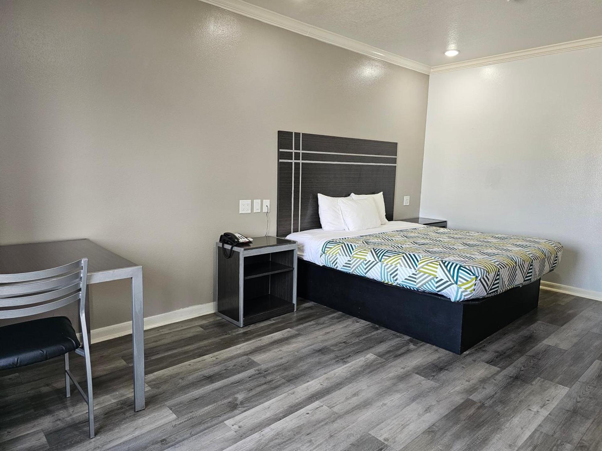 Motel 6 Houston, TX - Hwy 249 and Fallbrook photo 7