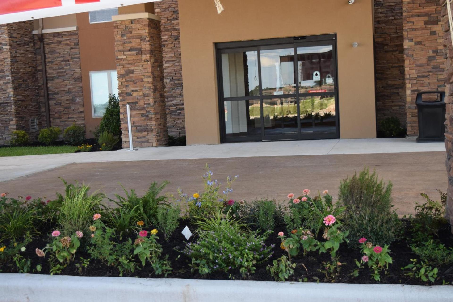 MainStay Suites Lufkin photo 8