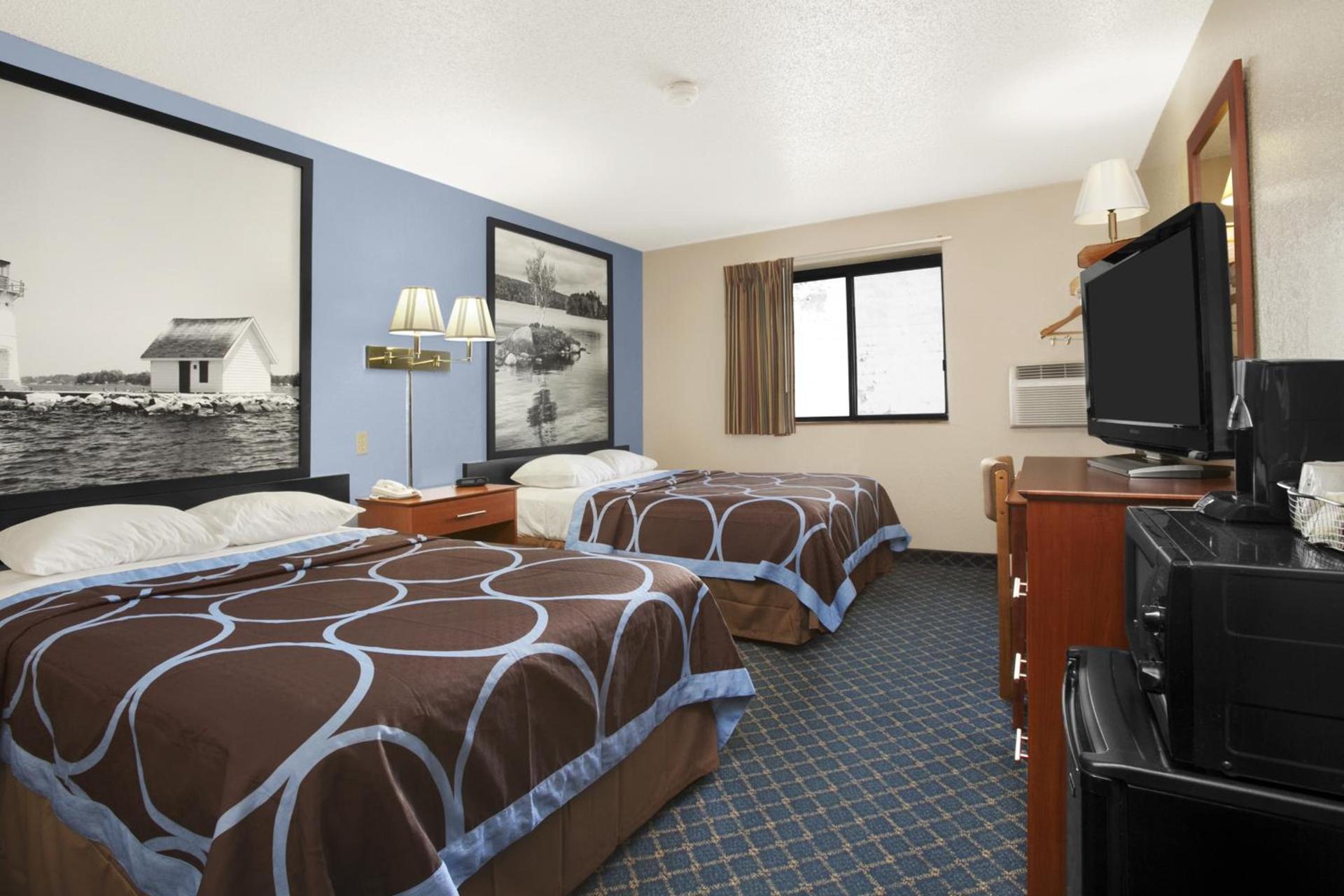 Super 8 by Wyndham Massena NY photo 18