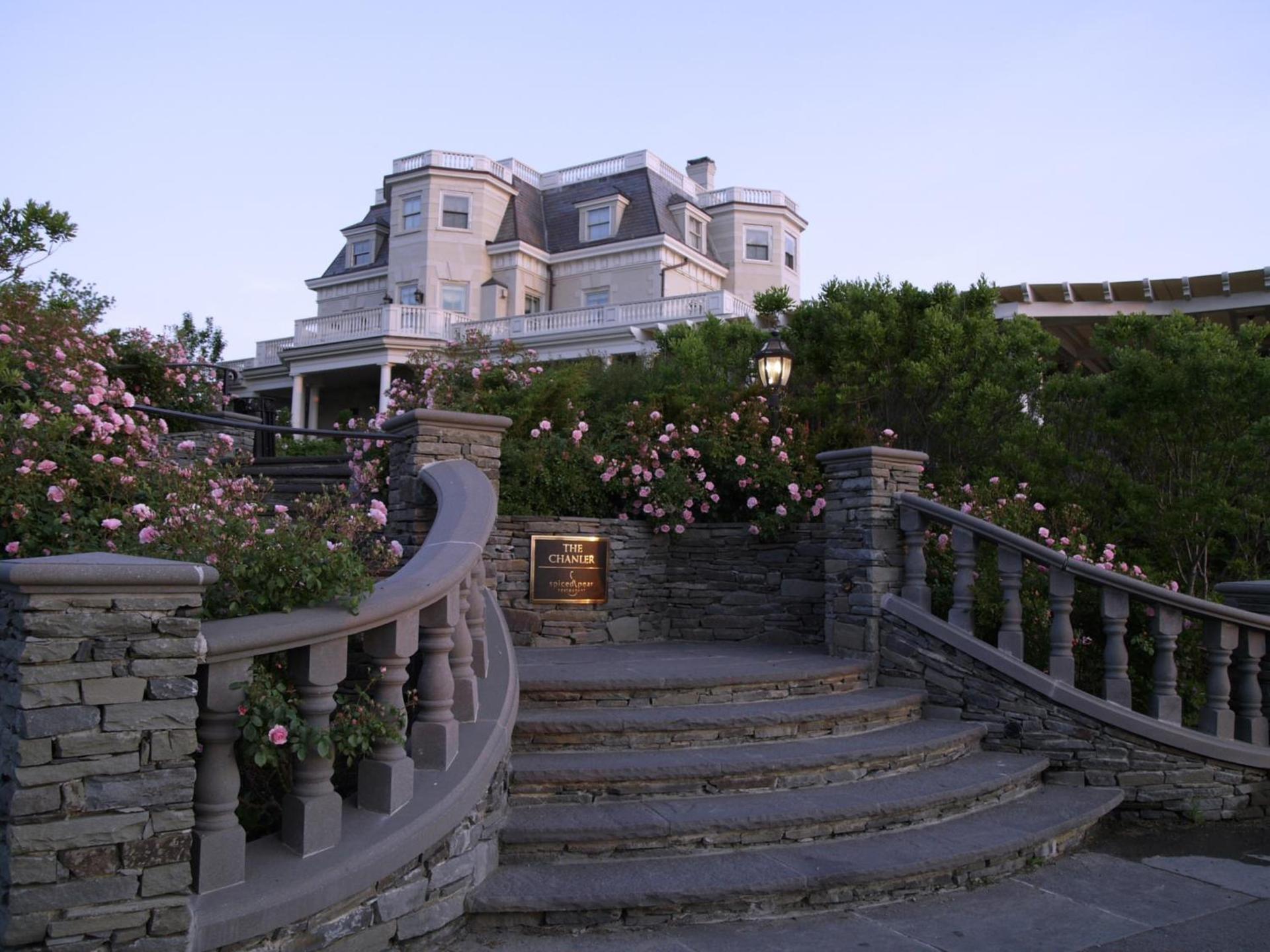 The Chanler at Cliff Walk photo 2