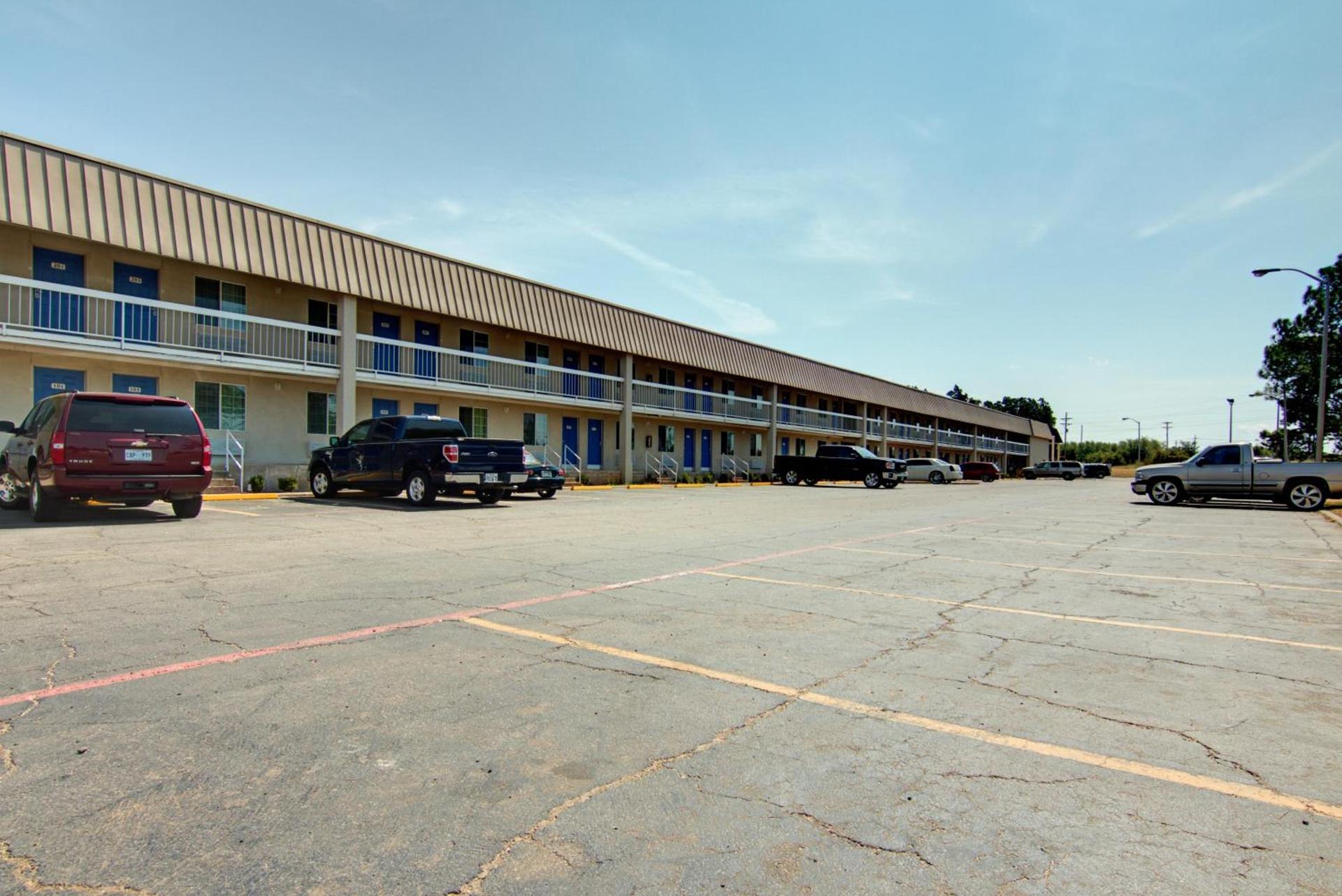 Motel 6-Mount Pleasant, TX photo 52