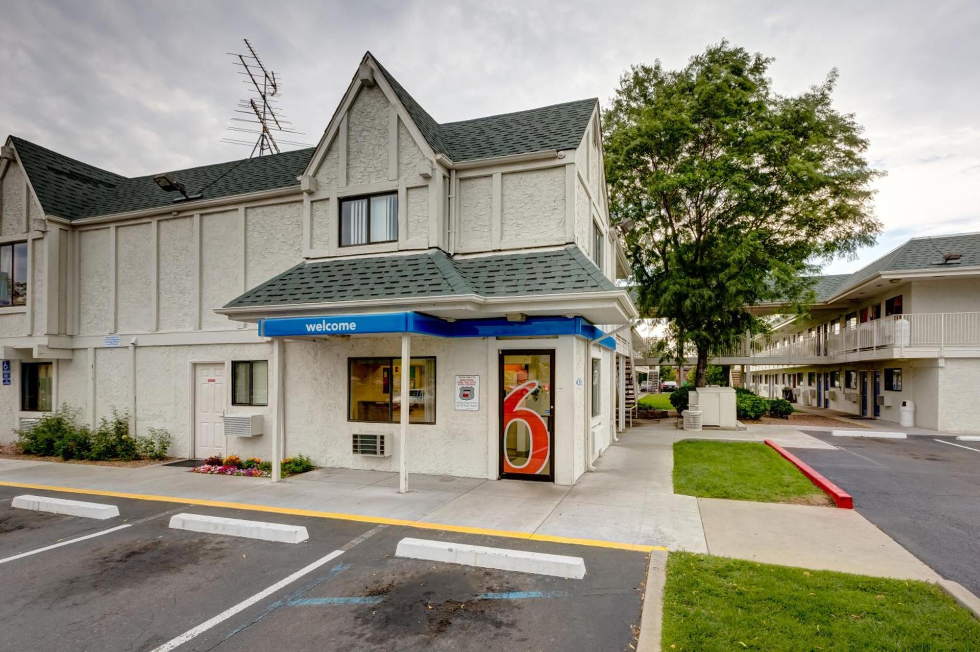 Motel 6-Wheat Ridge, CO - West - Denver North photo 4
