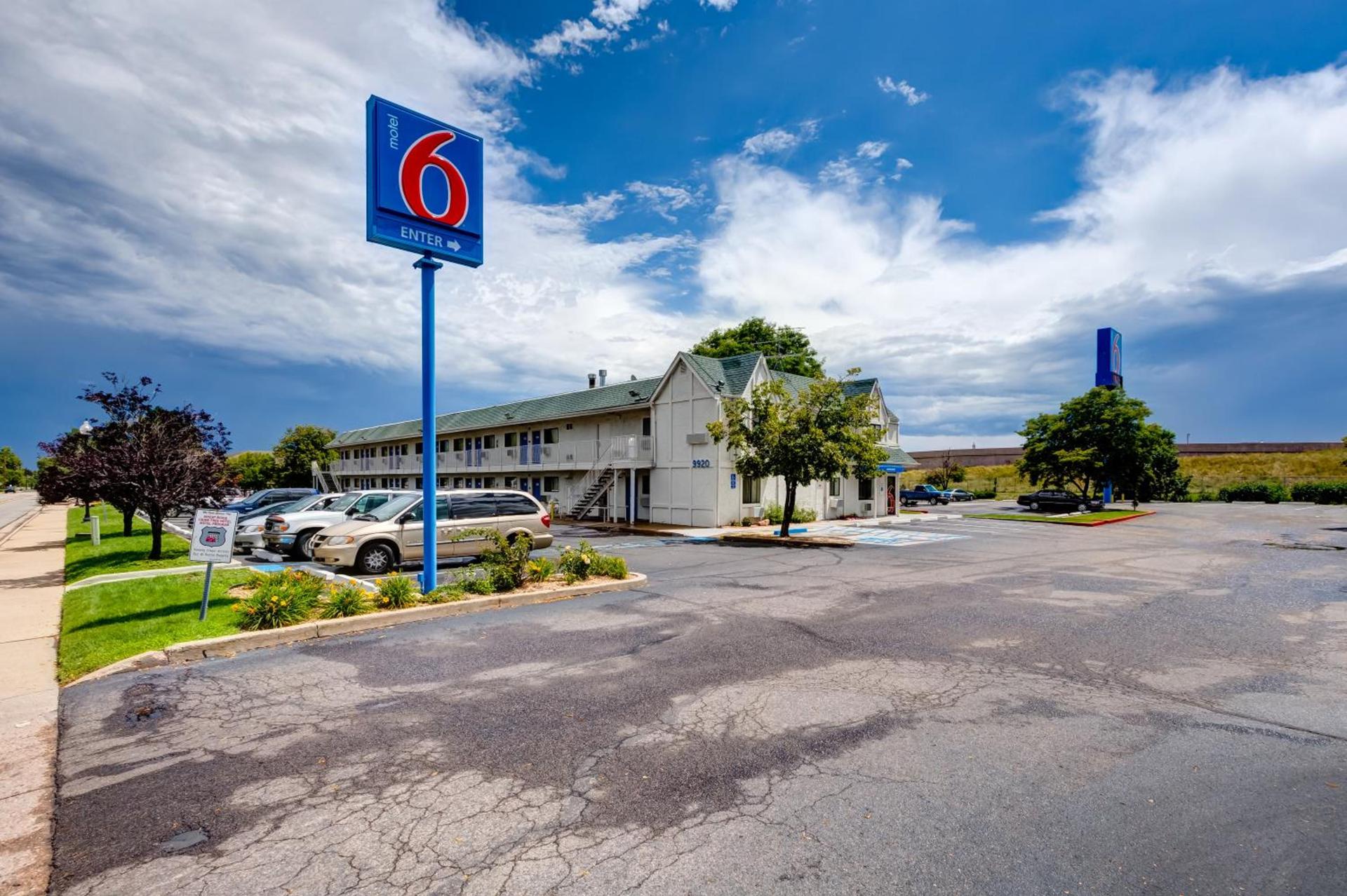 Motel 6-Wheat Ridge, CO - West - Denver North photo 3