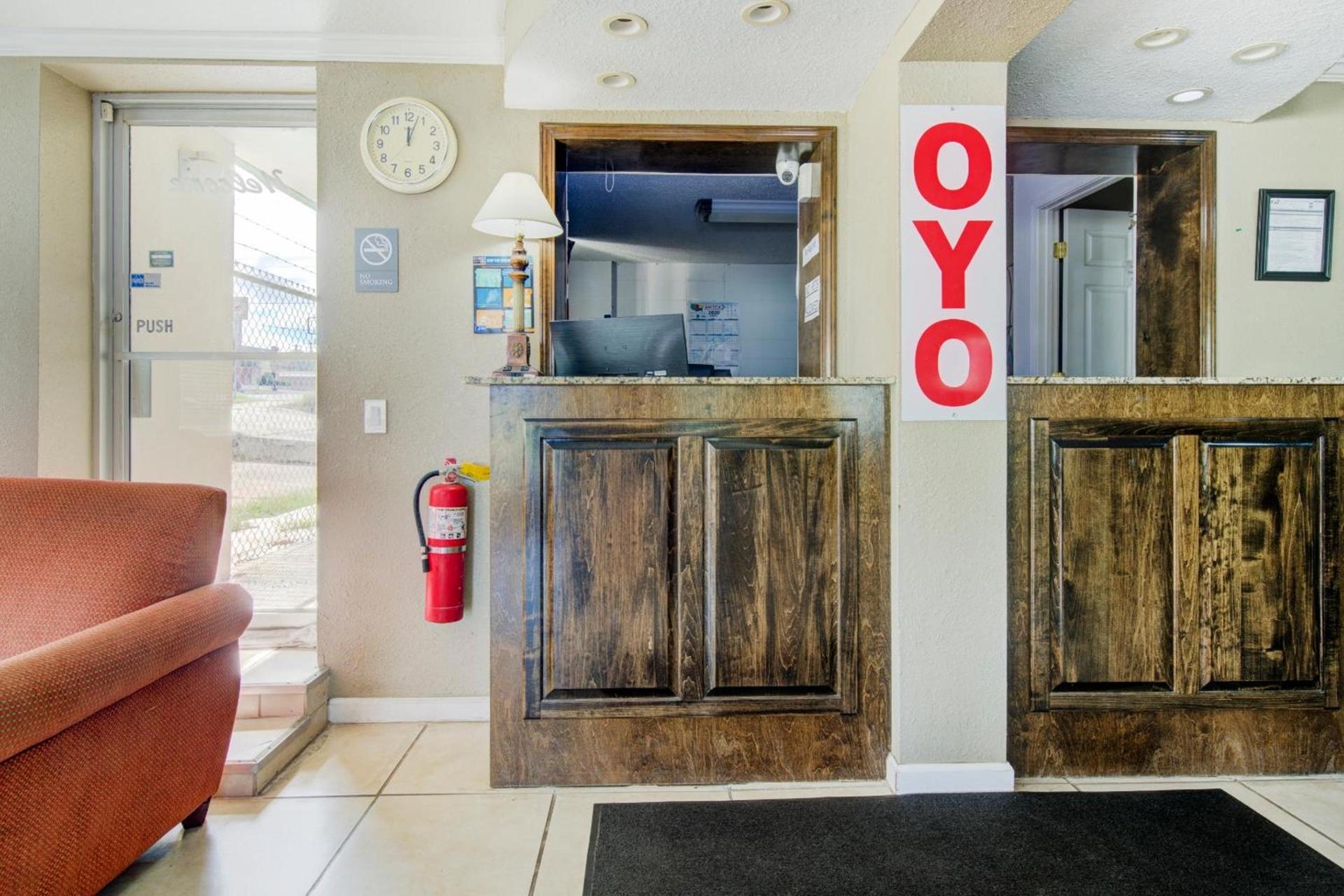 OYO Hotel Douglas GA US-441 photo 14