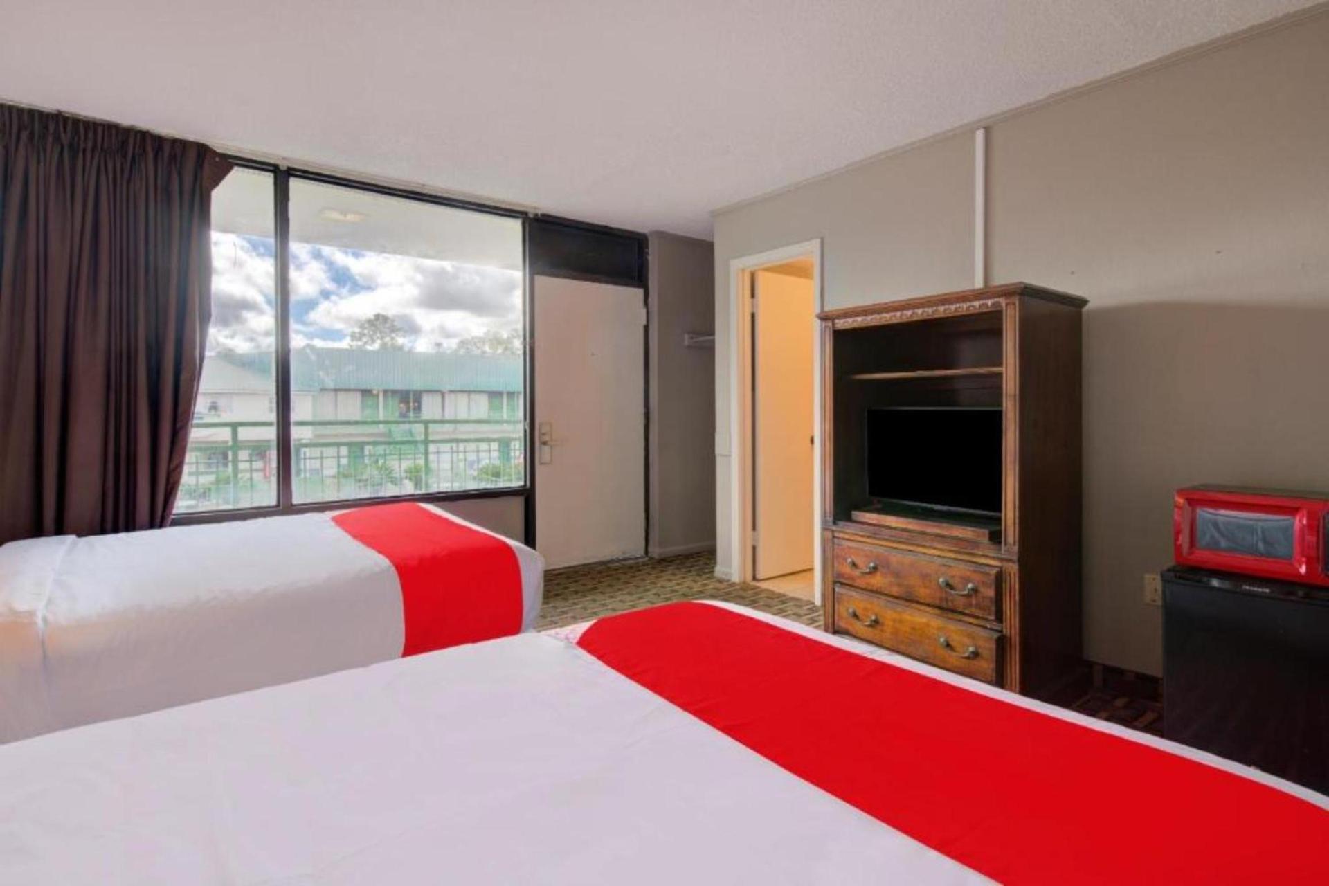 OYO Hotel Douglas GA US-441 photo 38