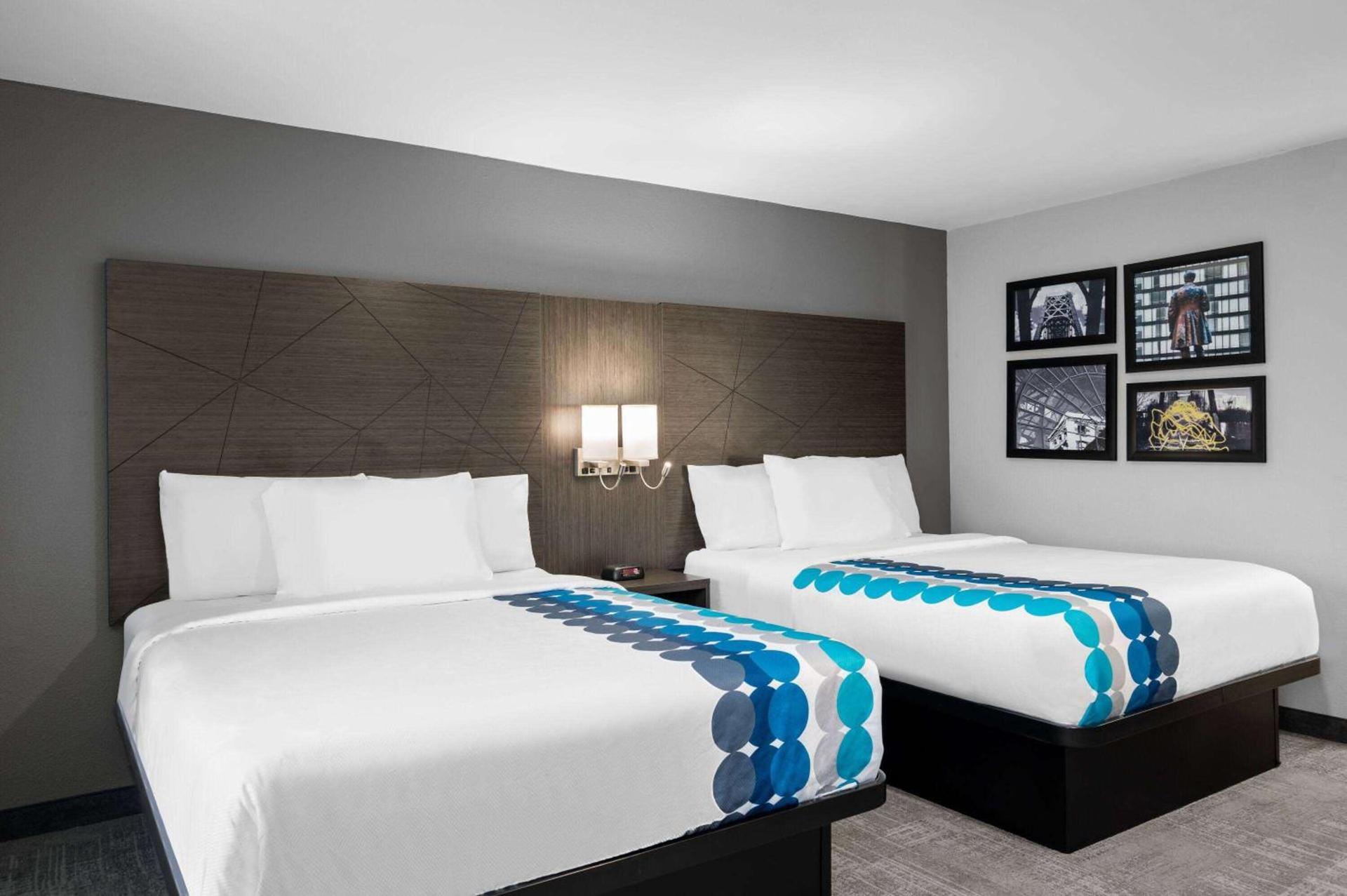 La Quinta Inn by Wyndham Indianapolis Airport Executive Dr photo 13