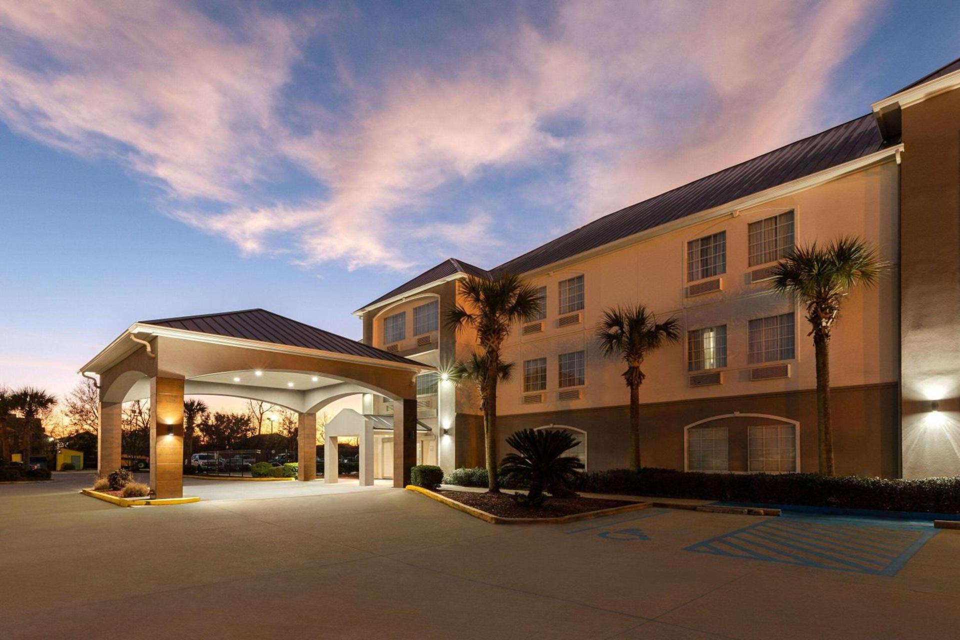 La Quinta by Wyndham Houma photo 4