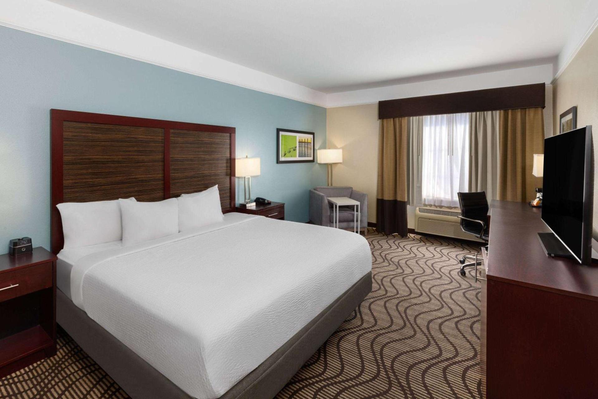 La Quinta by Wyndham Houma photo 12