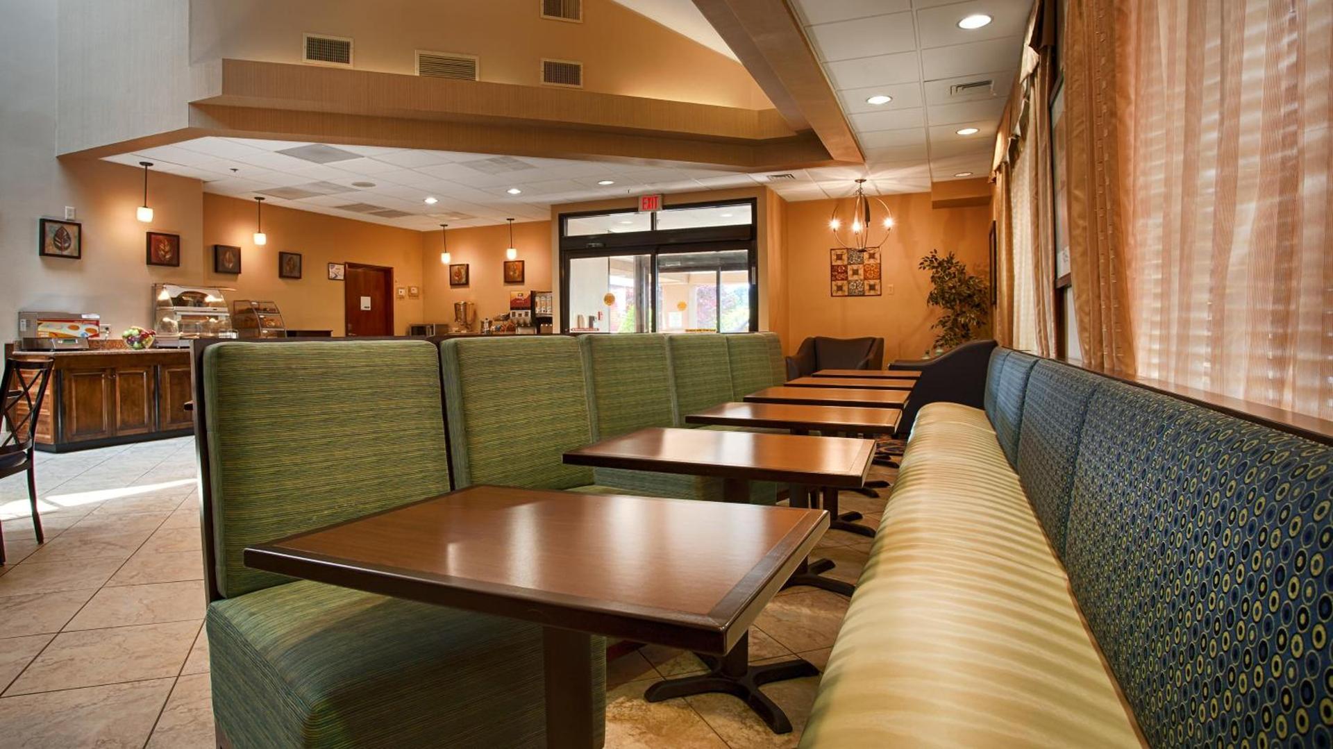 Best Western Plus Goldsboro photo 30