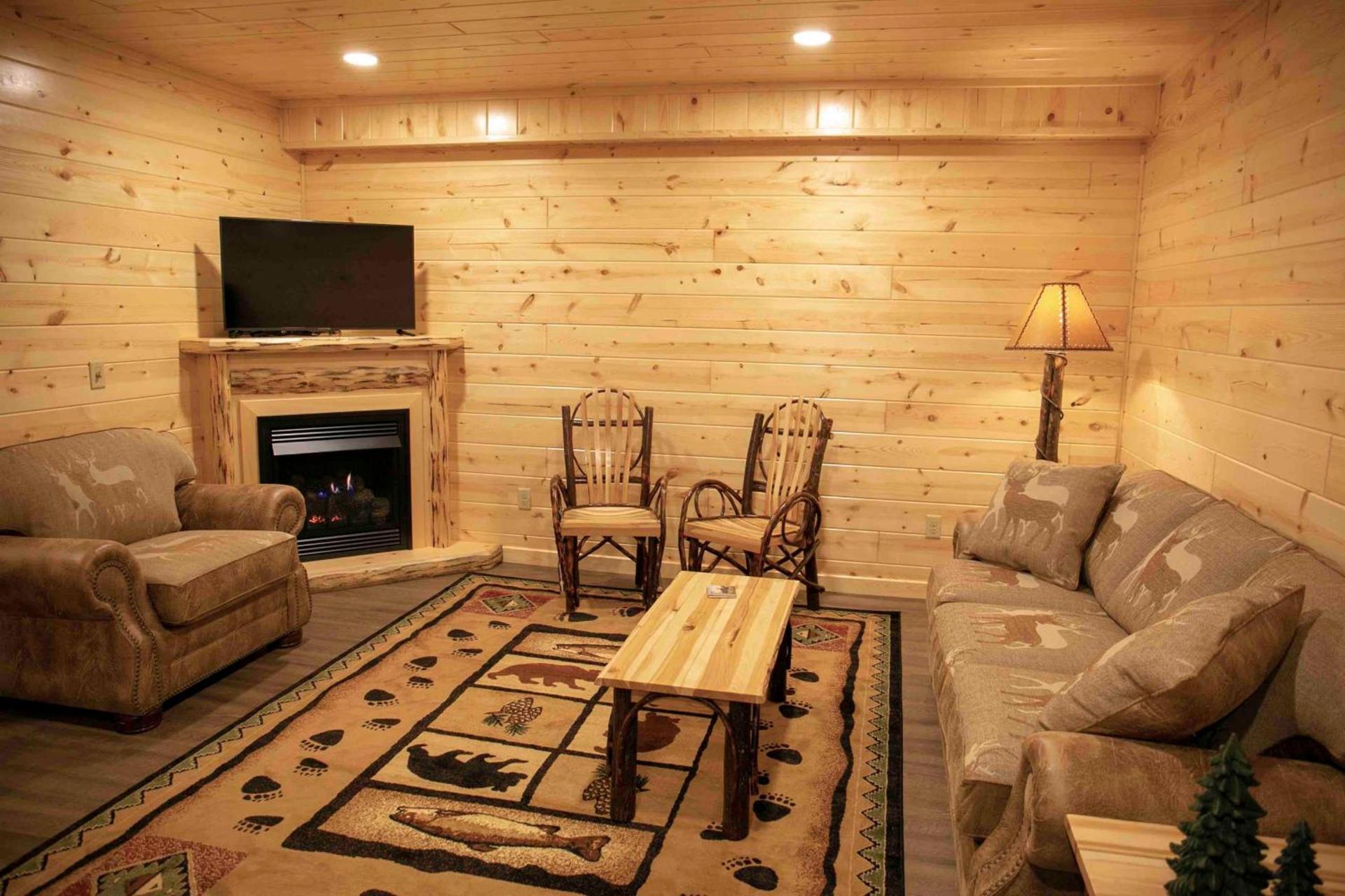 Blessing Lodge by Amish Country Lodging photo 16